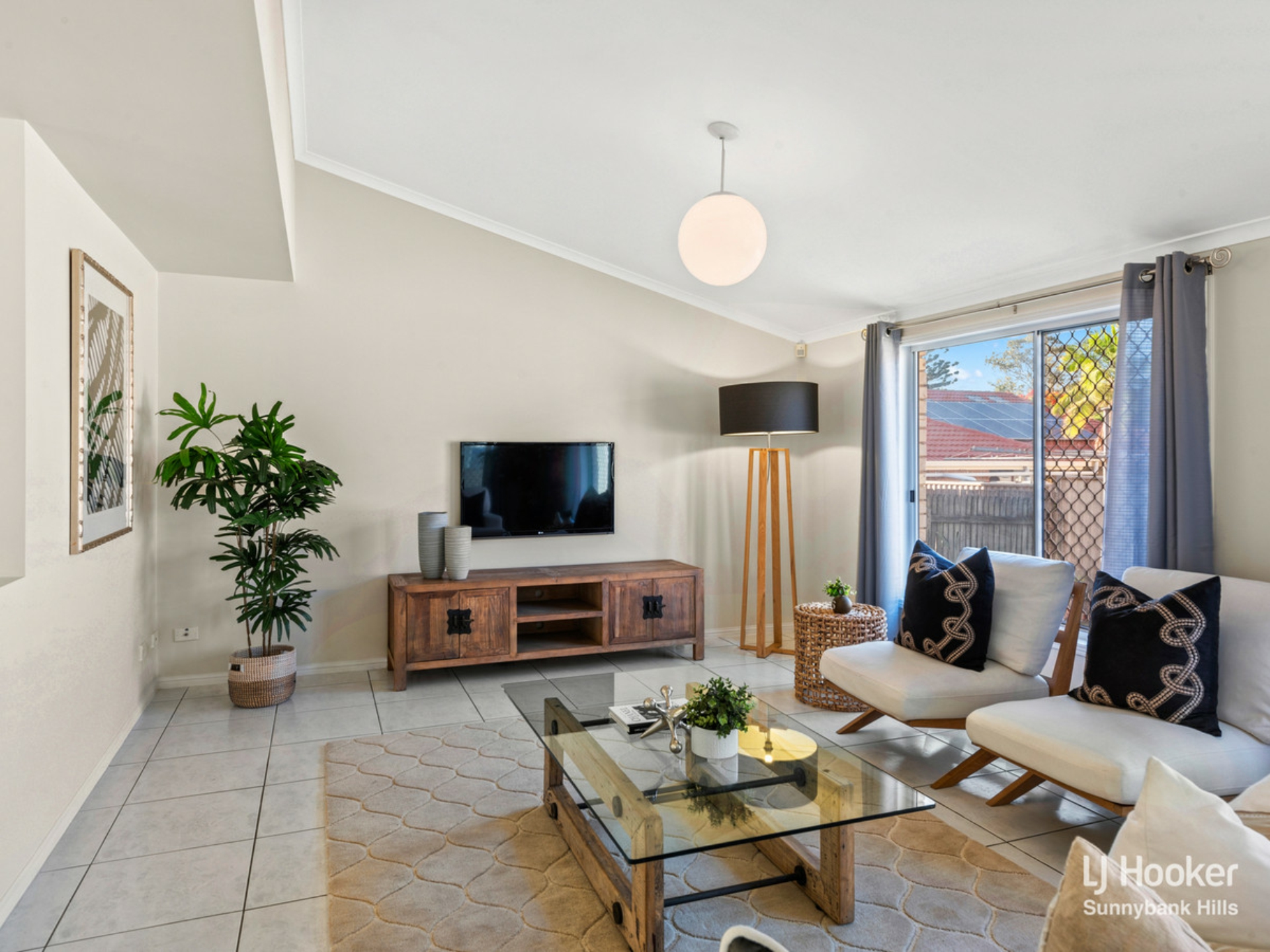 3 Bauhinia Close, EIGHT MILE PLAINS