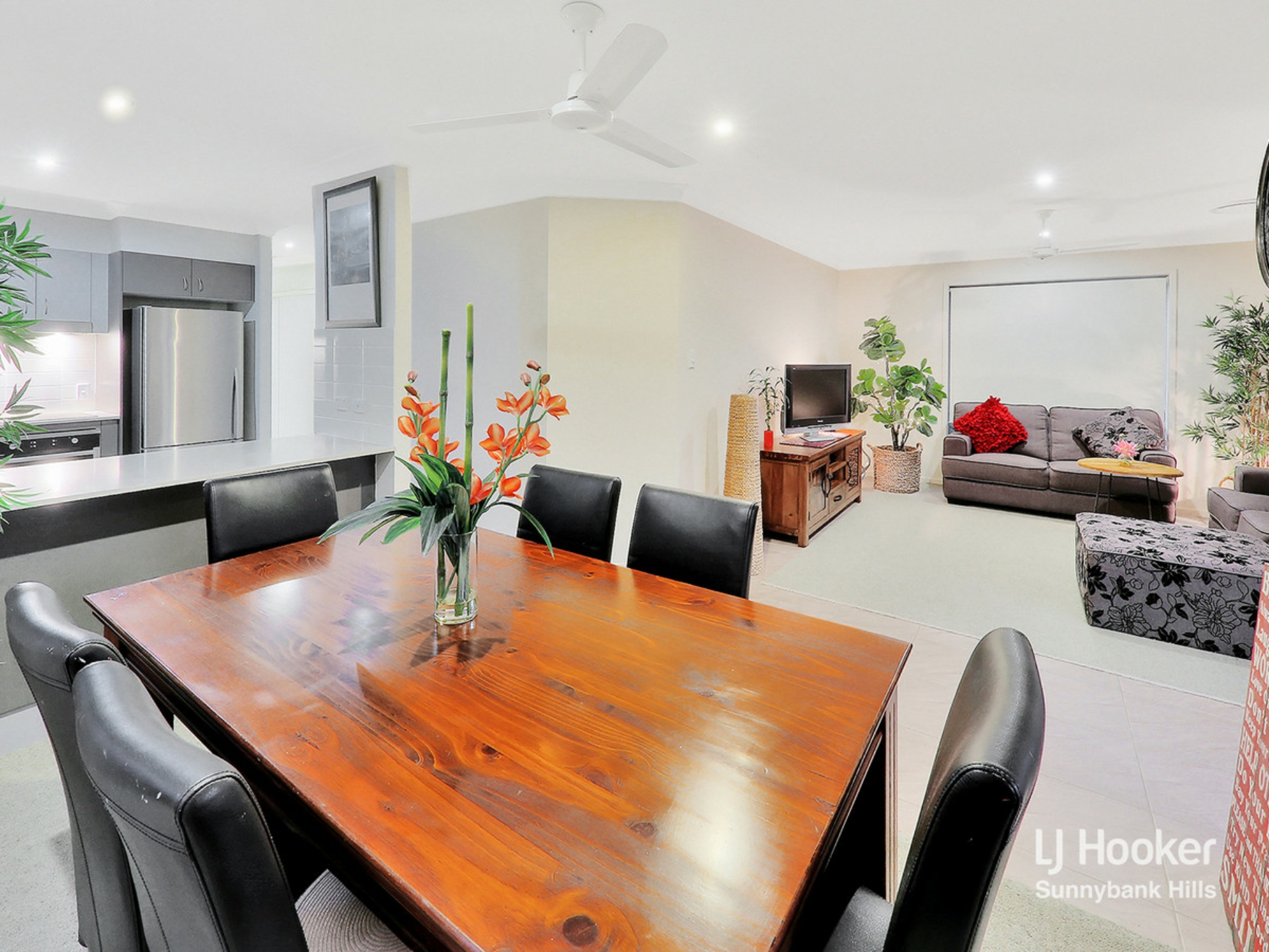 8/75 Levington Road, EIGHT MILE PLAINS