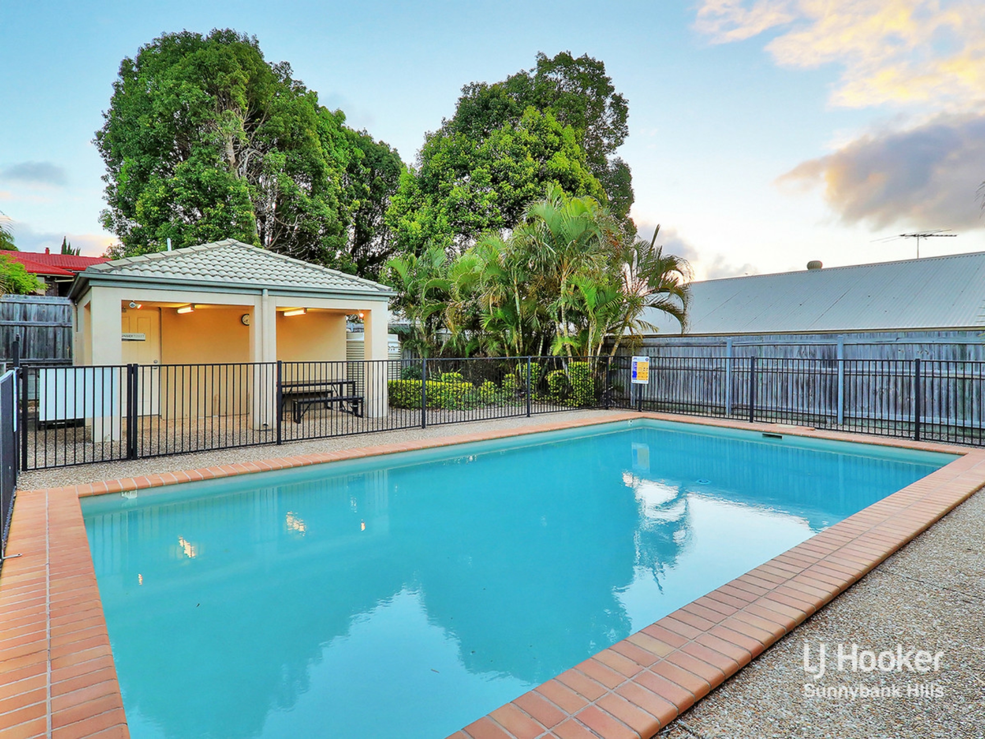 8/75 Levington Road, EIGHT MILE PLAINS