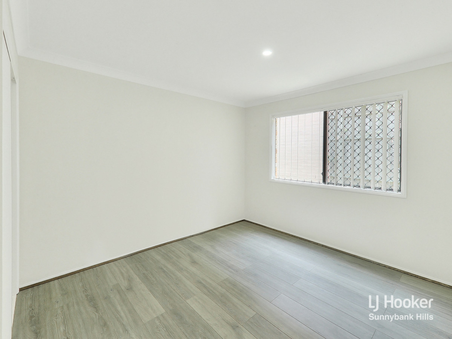 2 Mount Walker Court, ALGESTER