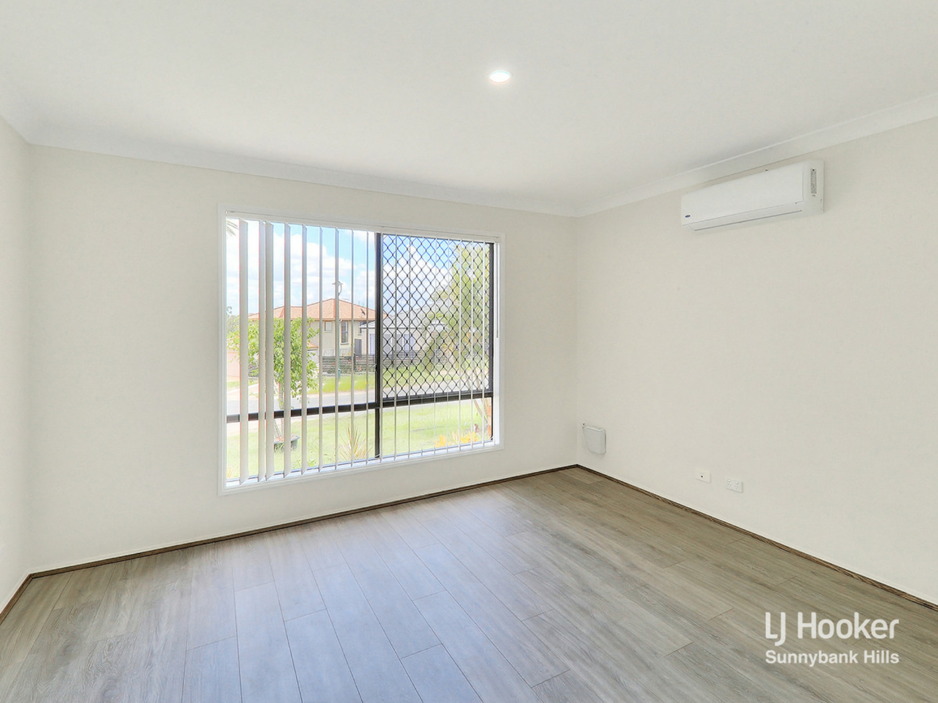 2 Mount Walker Court, ALGESTER