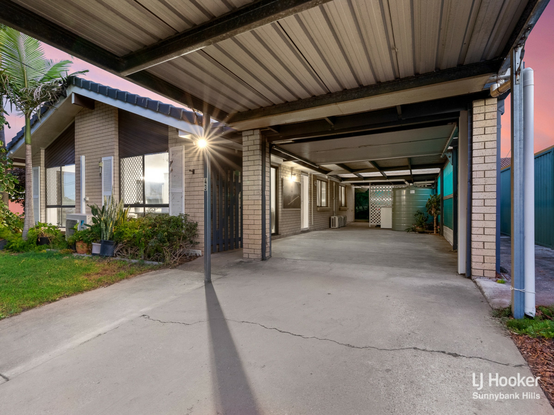 43 Liverpool Street, Eight Mile Plains