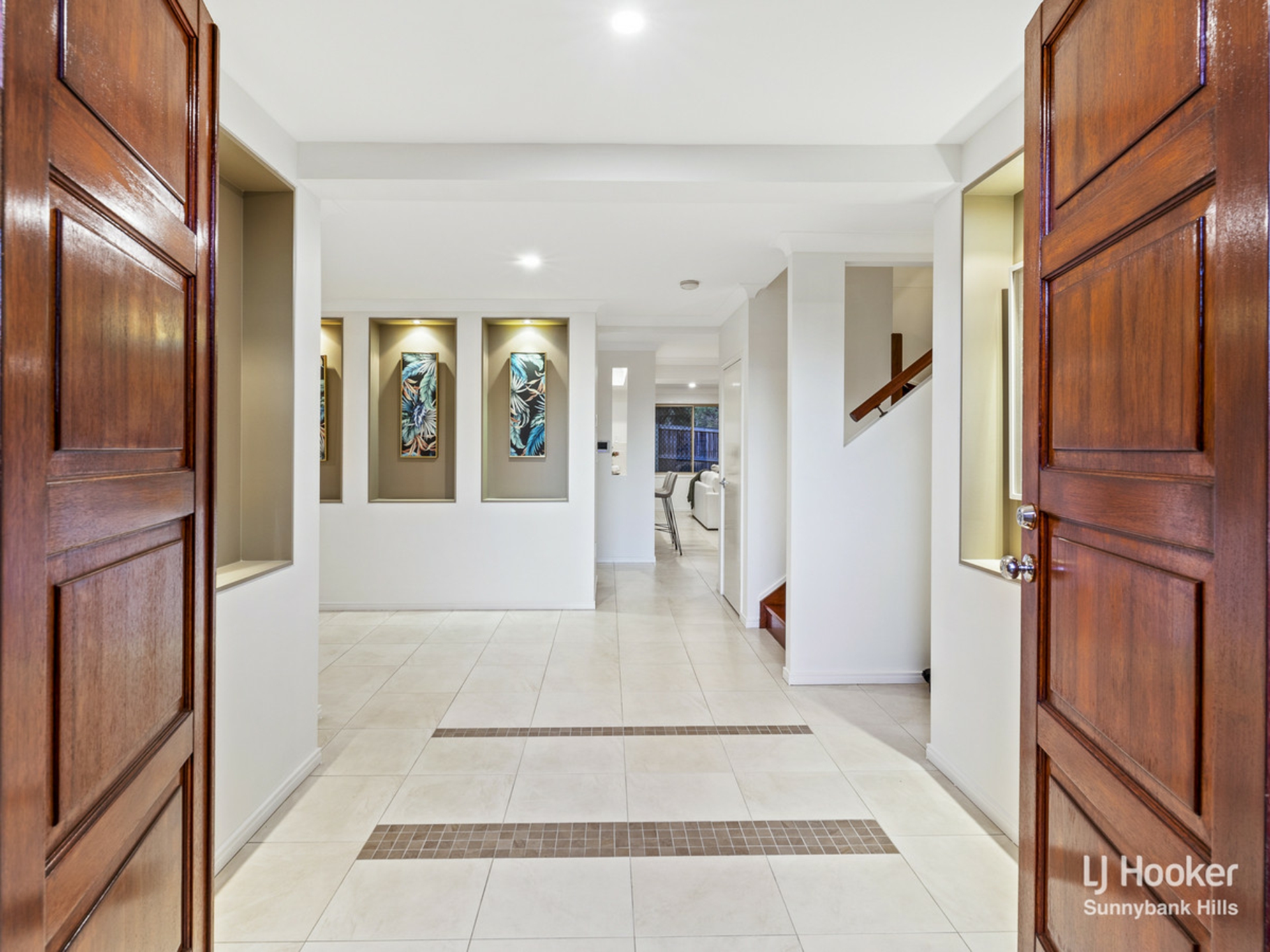 6 Trevi Close, EIGHT MILE PLAINS