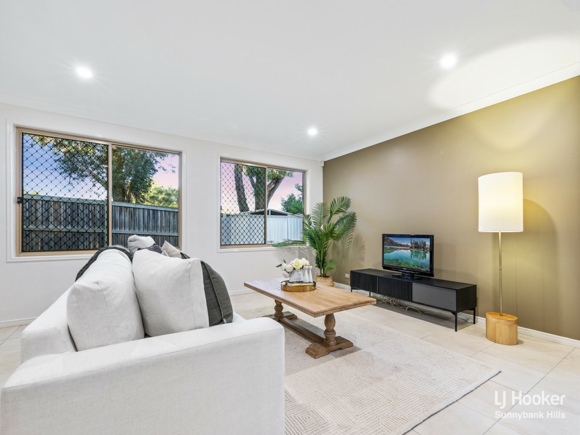 6 Trevi Close, EIGHT MILE PLAINS