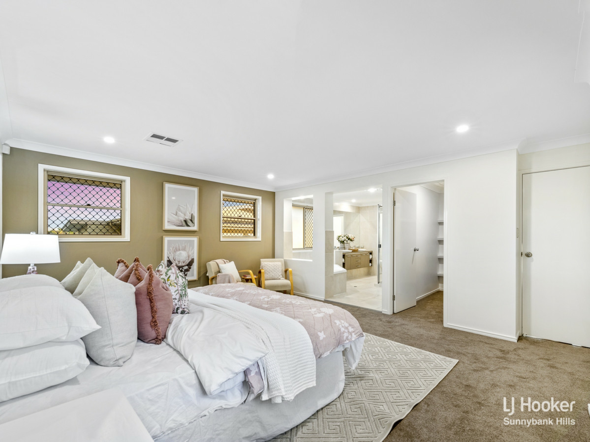 6 Trevi Close, EIGHT MILE PLAINS
