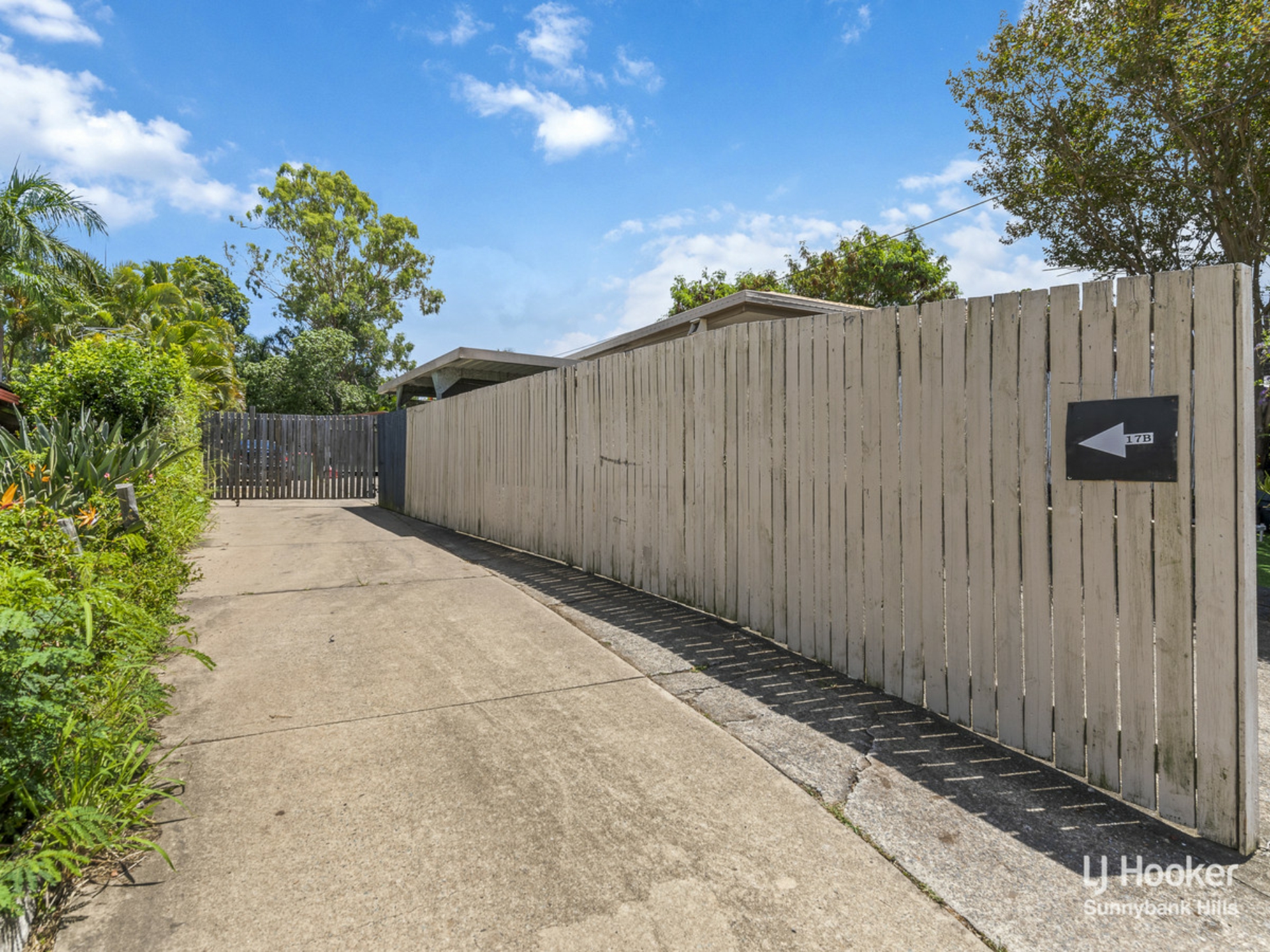 17 Sherwood Drive, BROWNS PLAINS