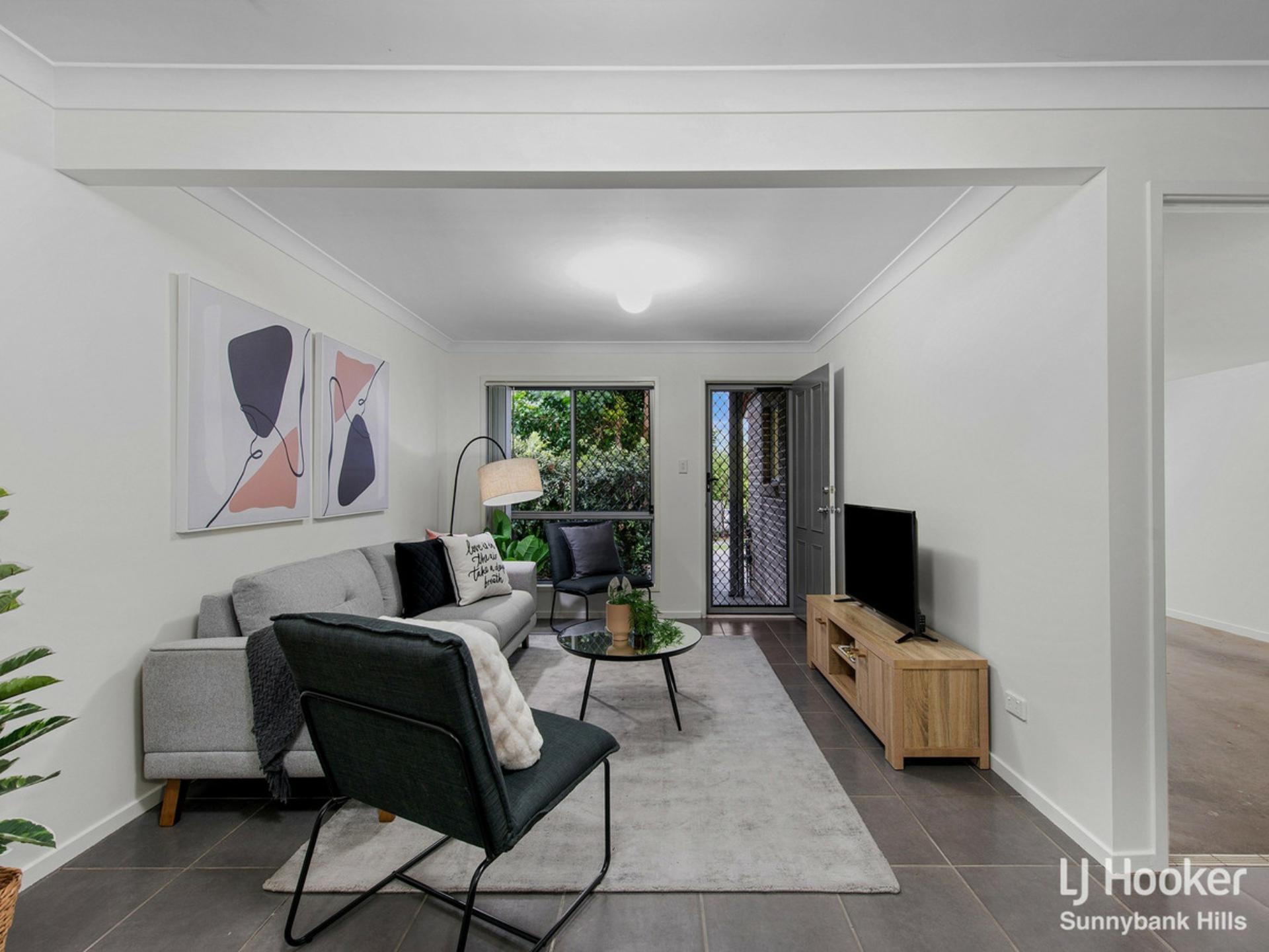 17/2 Rory Court, CALAMVALE