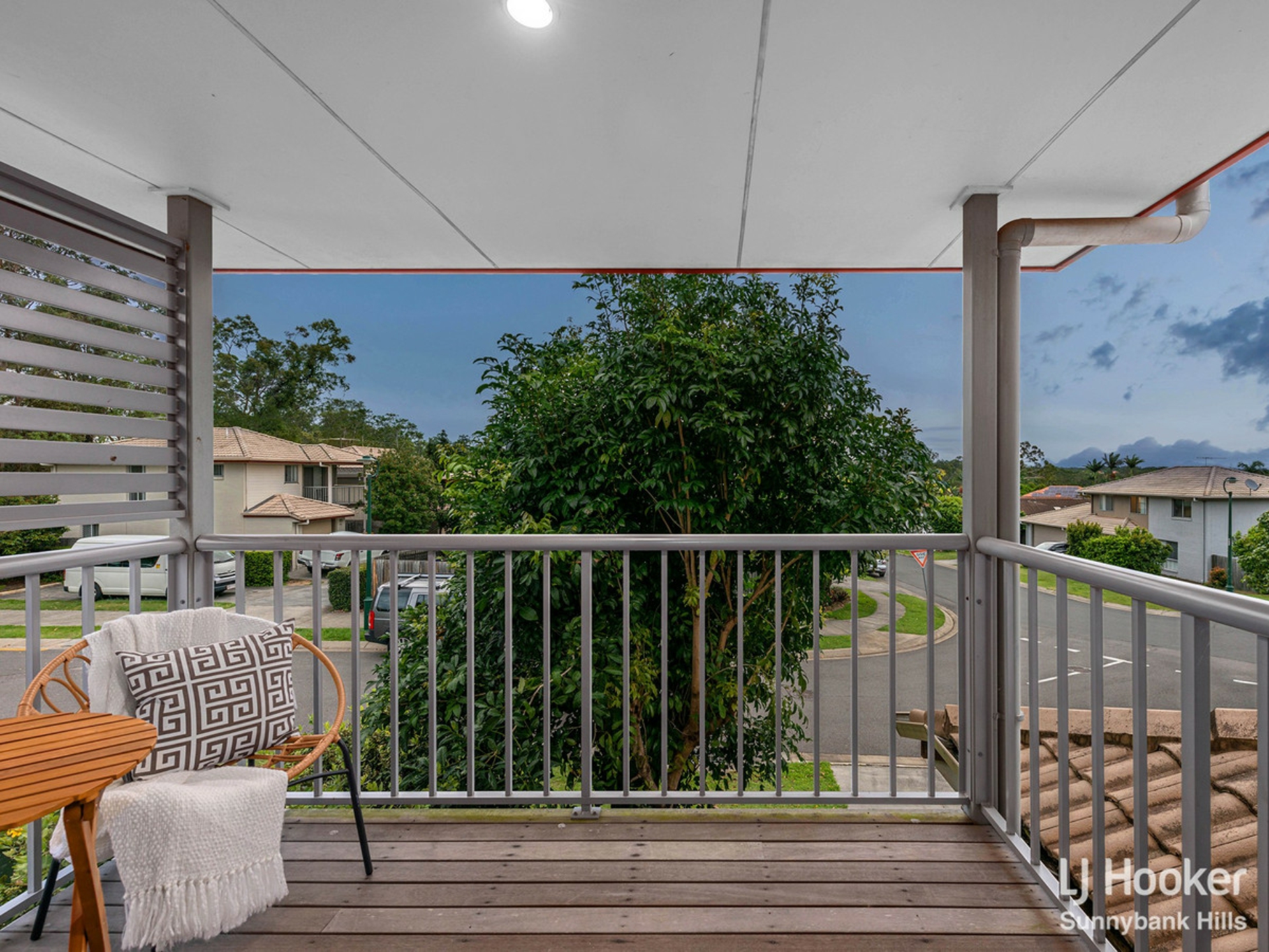 17/2 Rory Court, CALAMVALE