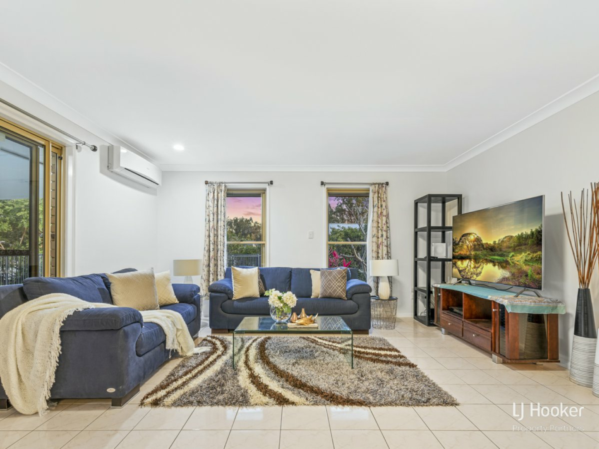 31 Gagarra Street, EIGHT MILE PLAINS