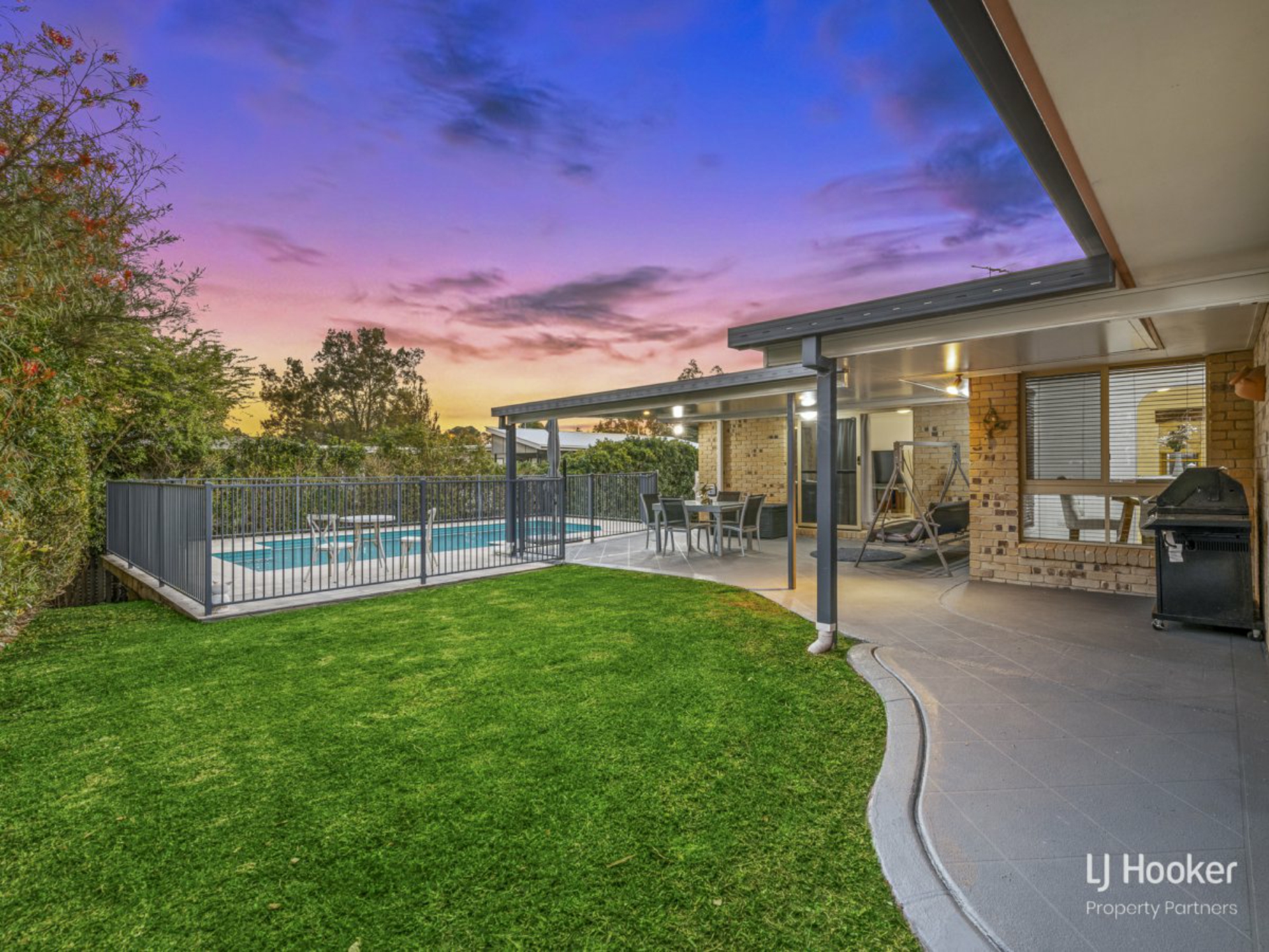31 Gagarra Street, EIGHT MILE PLAINS
