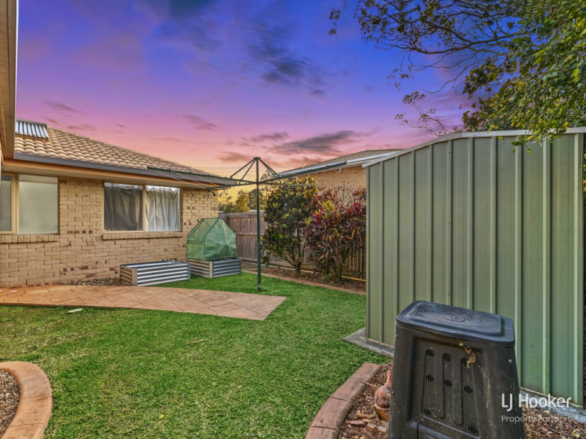 31 Gagarra Street, EIGHT MILE PLAINS