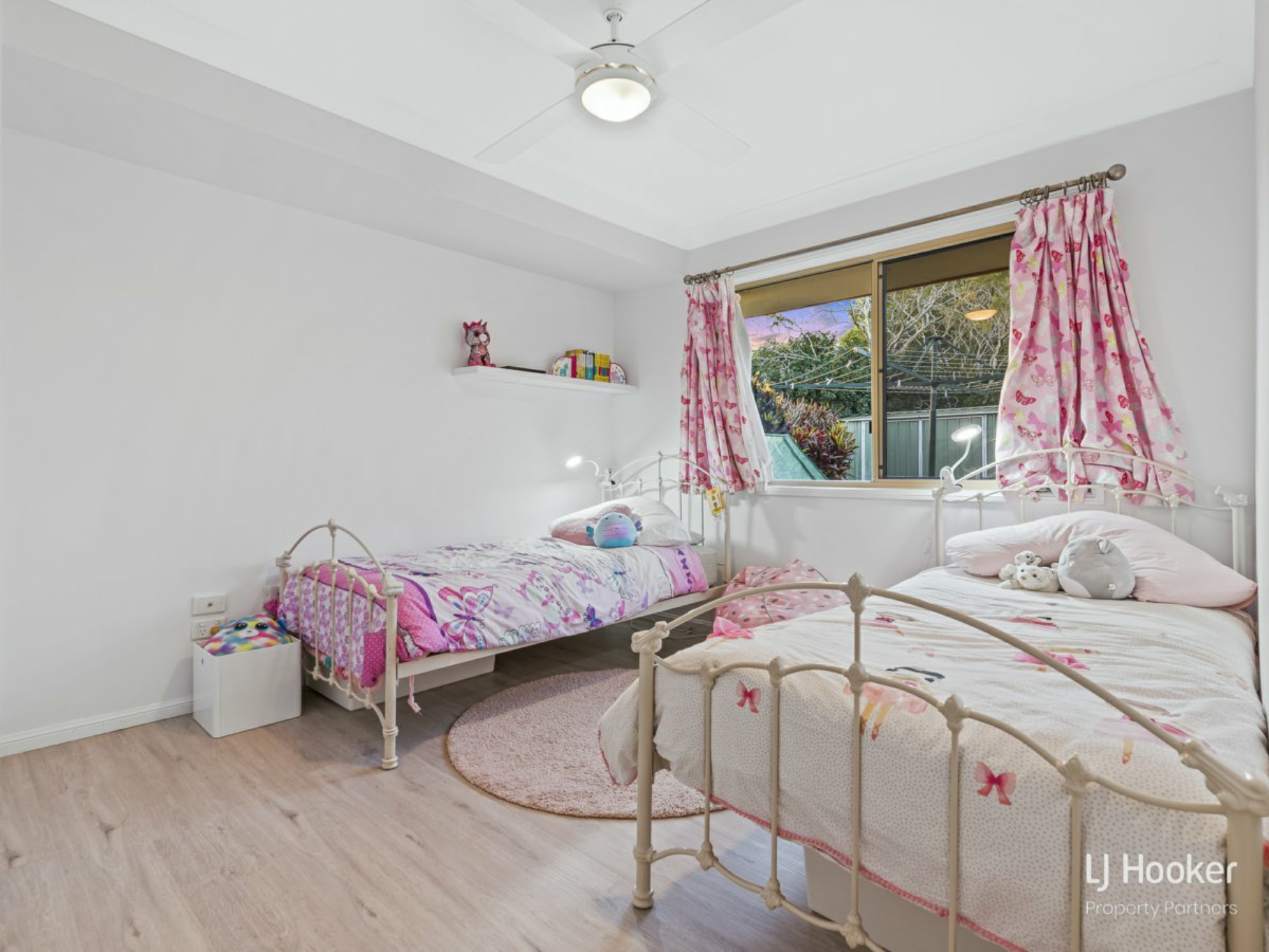 31 Gagarra Street, EIGHT MILE PLAINS