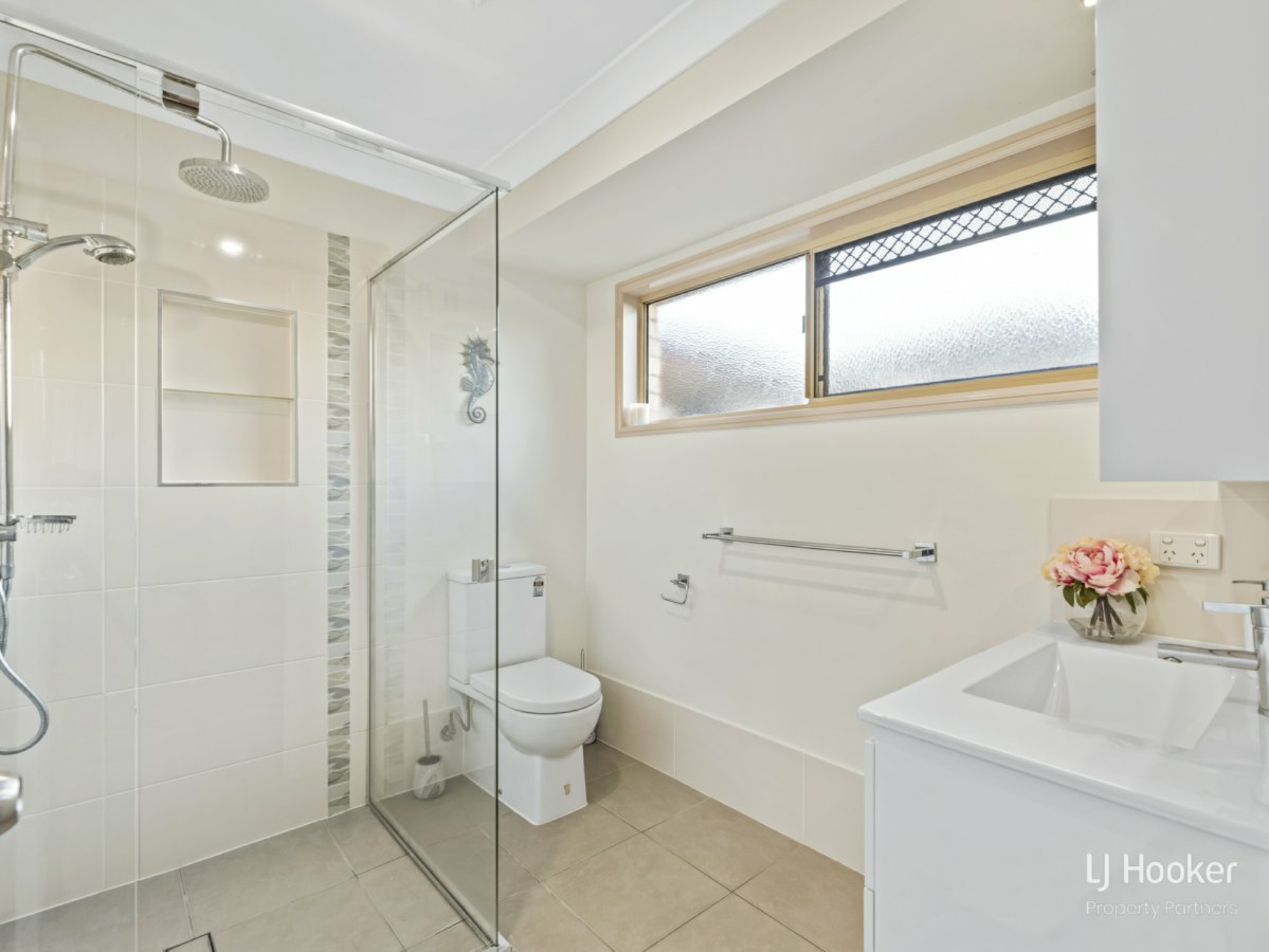 31 Gagarra Street, EIGHT MILE PLAINS