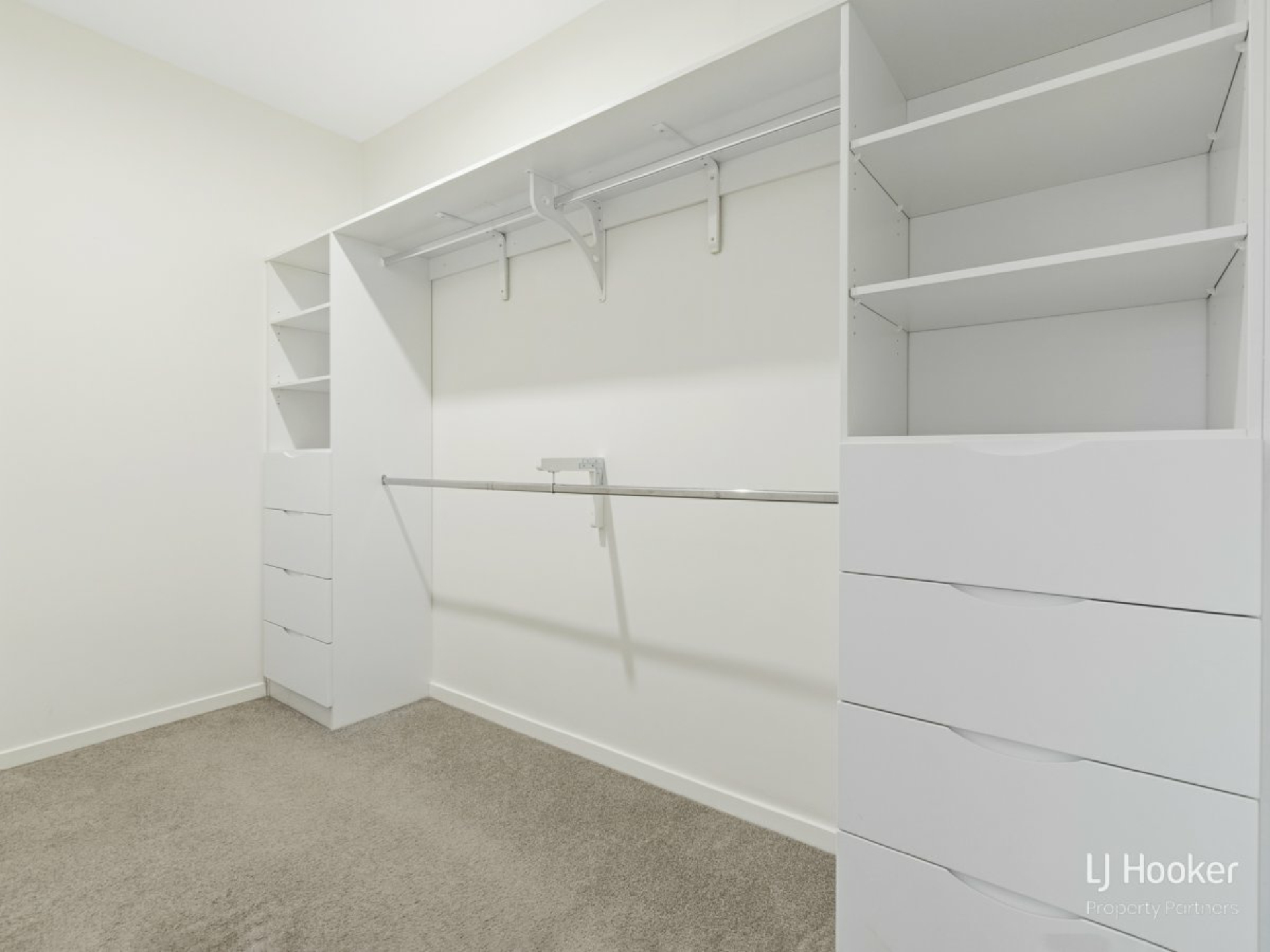 801/56 Tryon Street, UPPER MOUNT GRAVATT