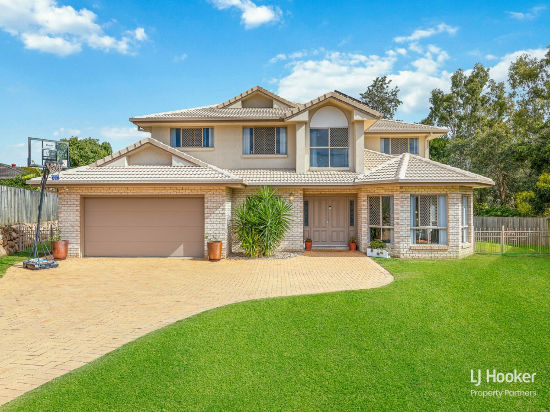 16 Chalmers Place, Sunnybank