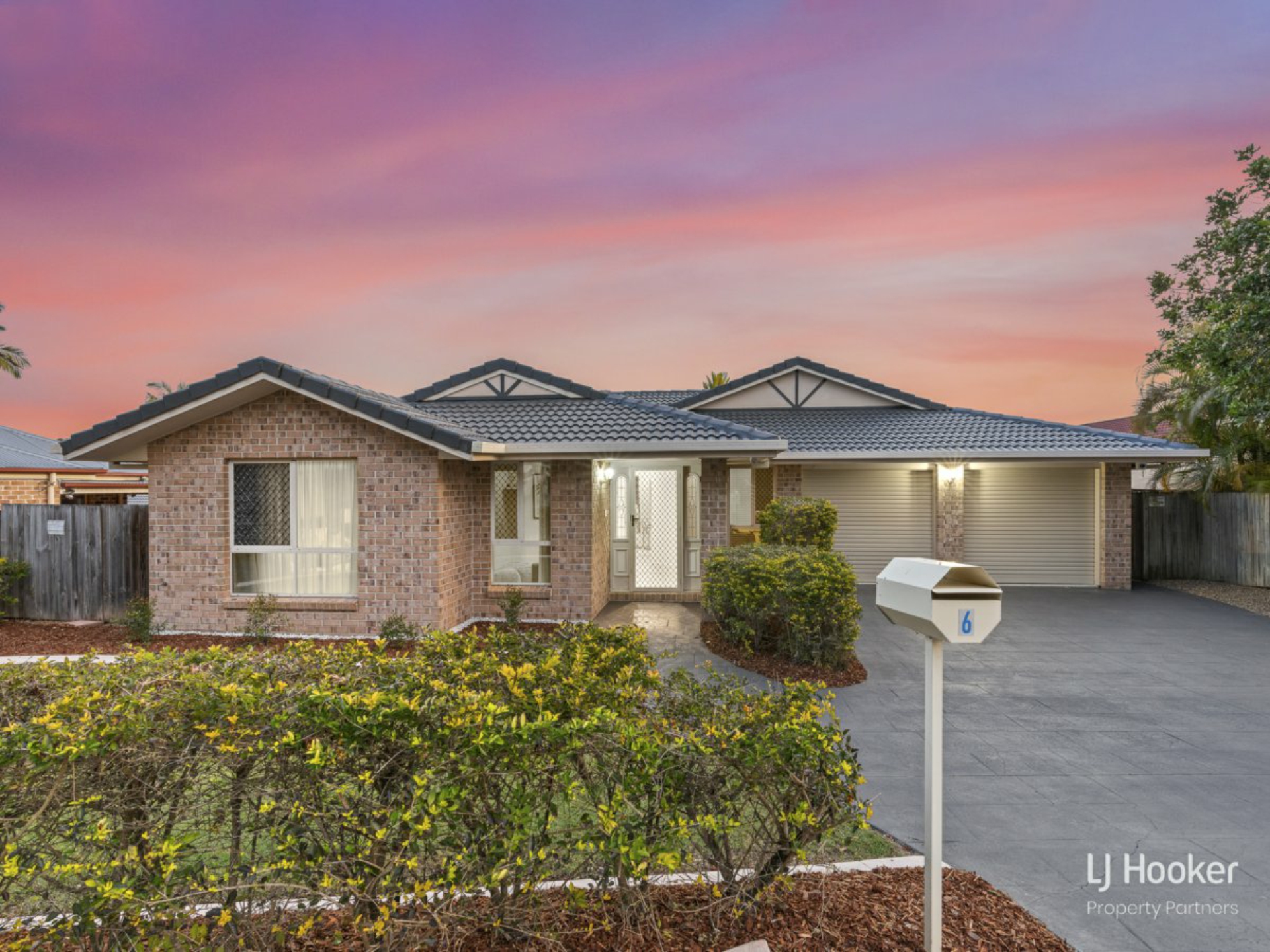6 Michigan Crescent, PARKINSON