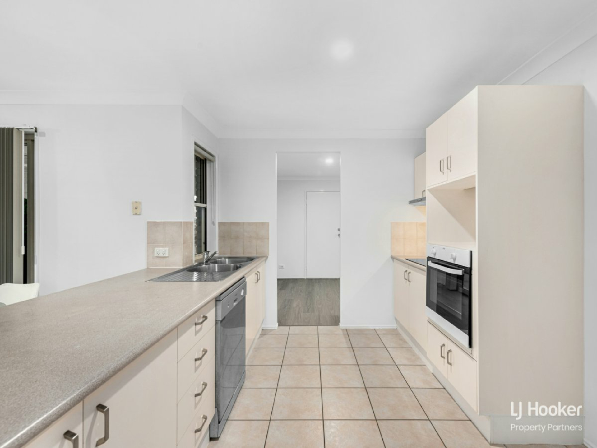 4 Bowden Court, CALAMVALE