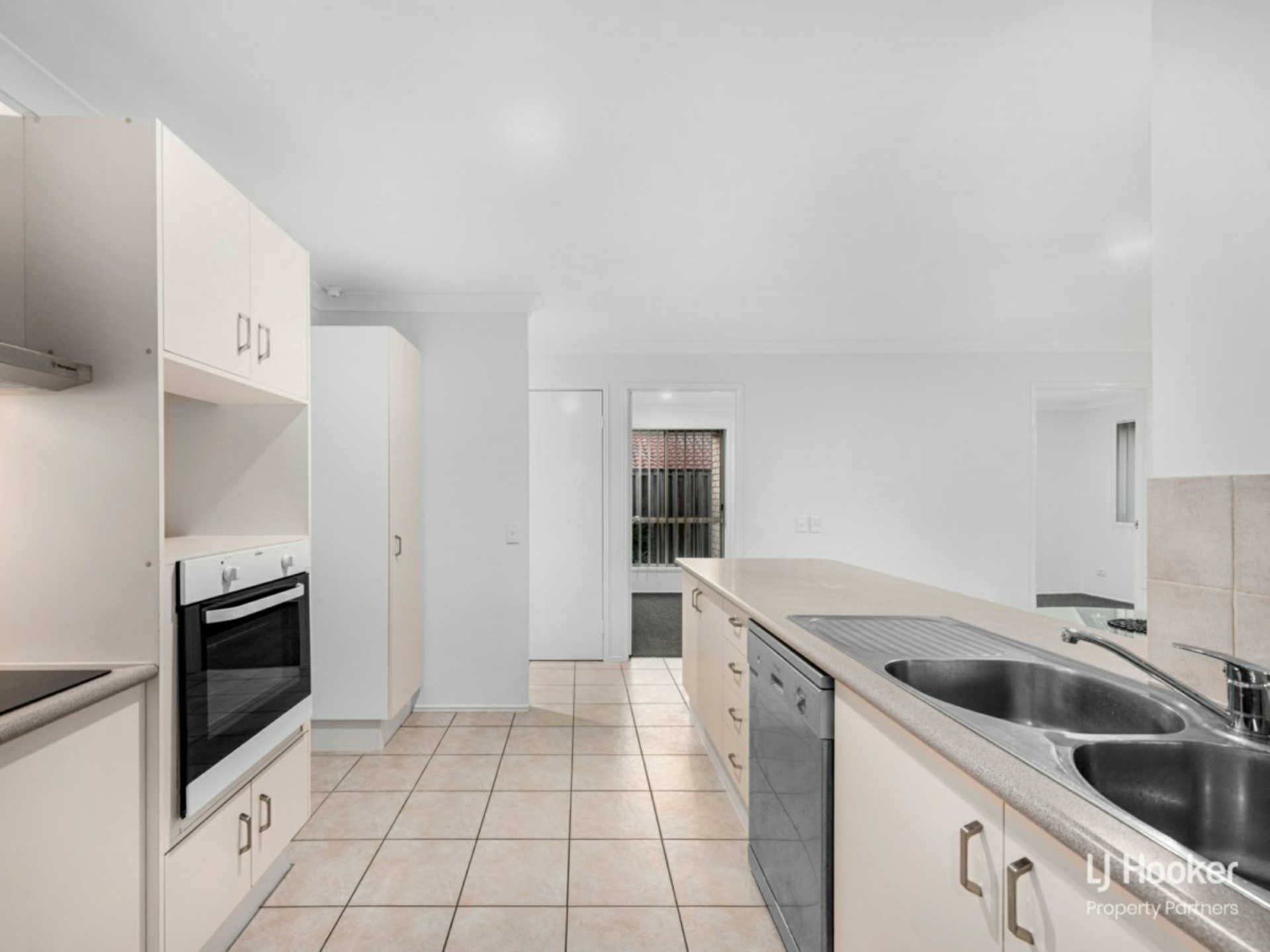 4 Bowden Court, CALAMVALE