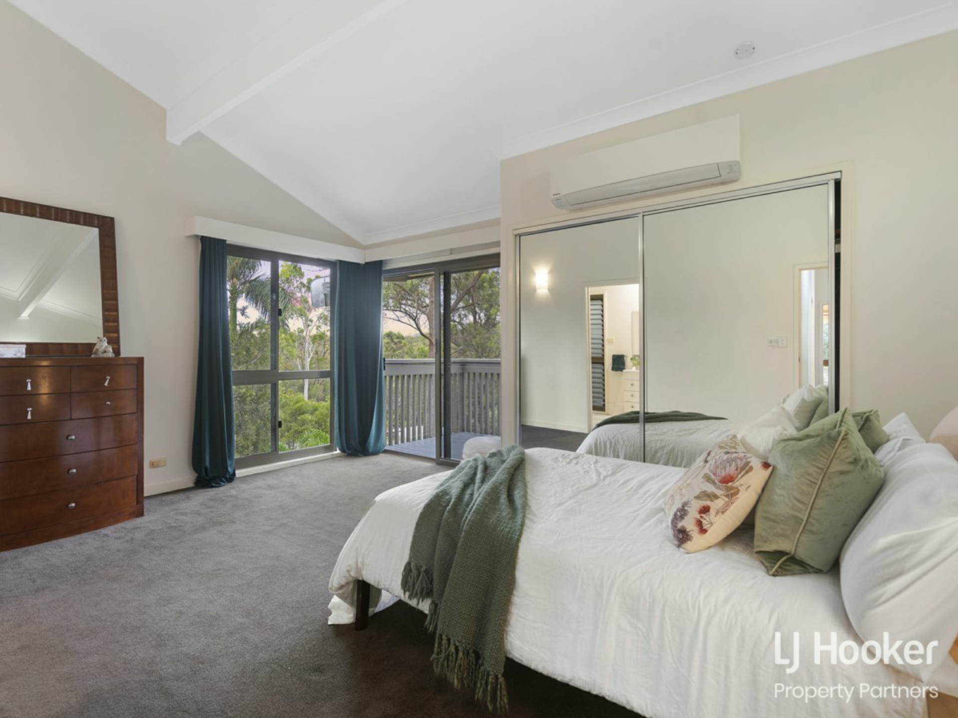 4A La Senda Court, SPRINGWOOD