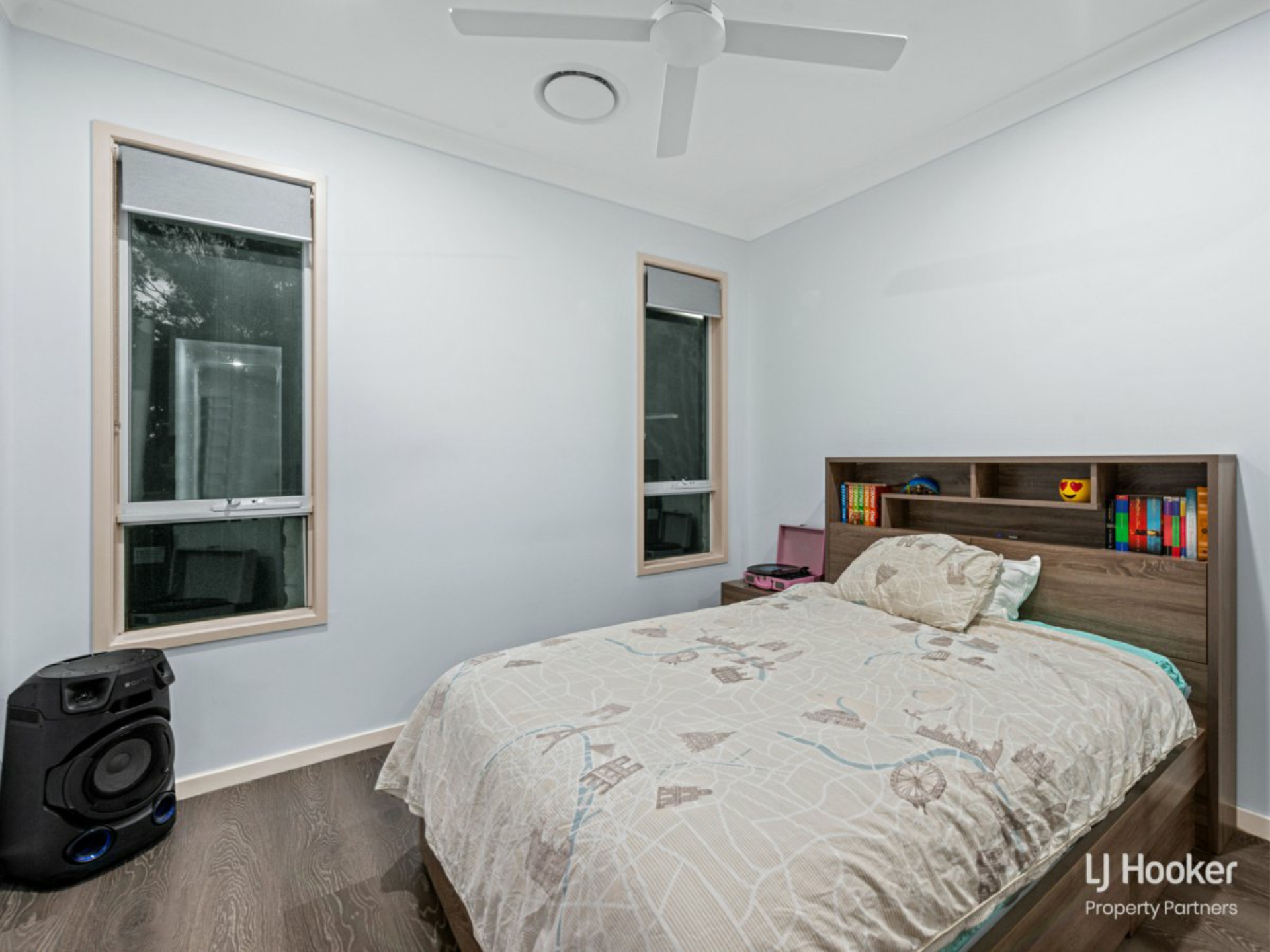 30-32 Gayle Court, LOGAN VILLAGE