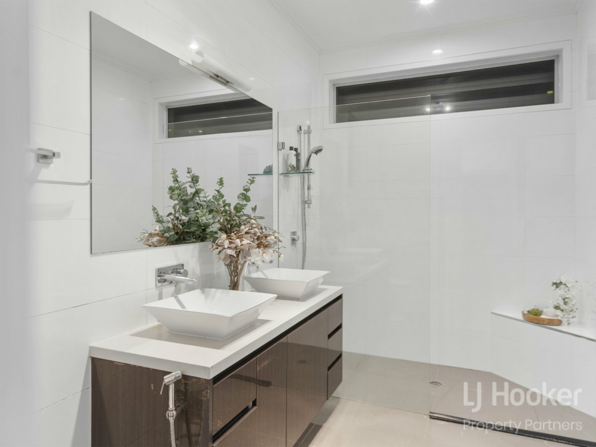 9 Bowers Street, EIGHT MILE PLAINS