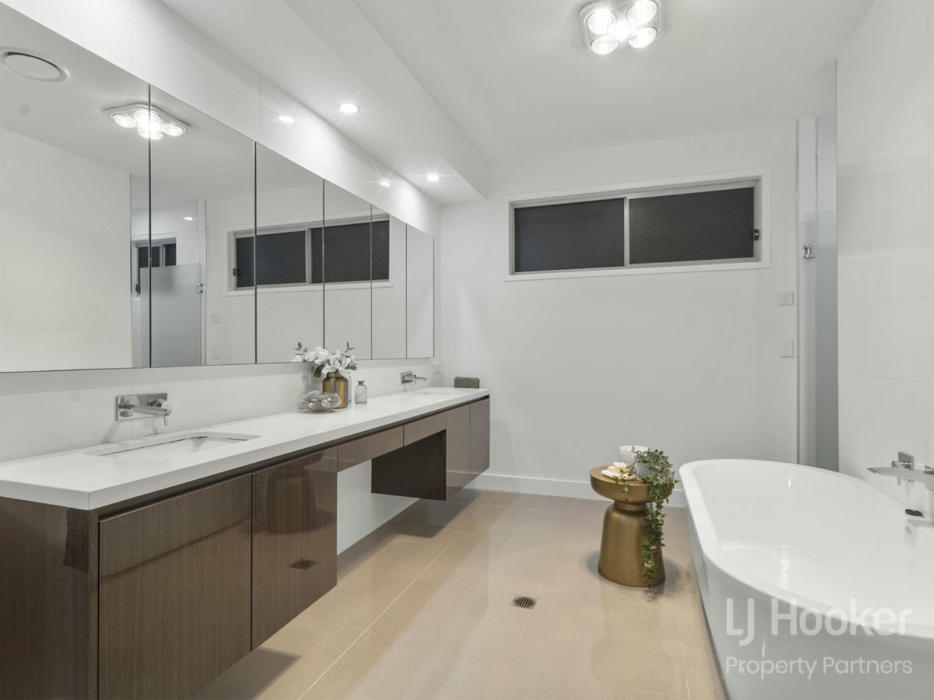 9 Bowers Street, EIGHT MILE PLAINS