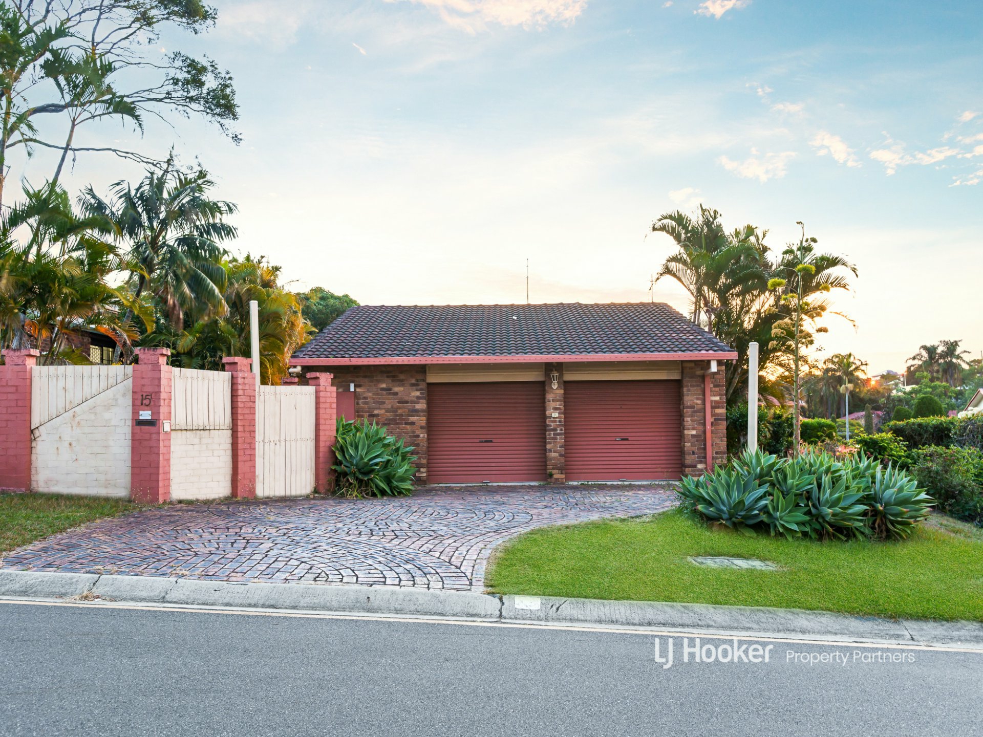 15 Aldford Street, CARINDALE