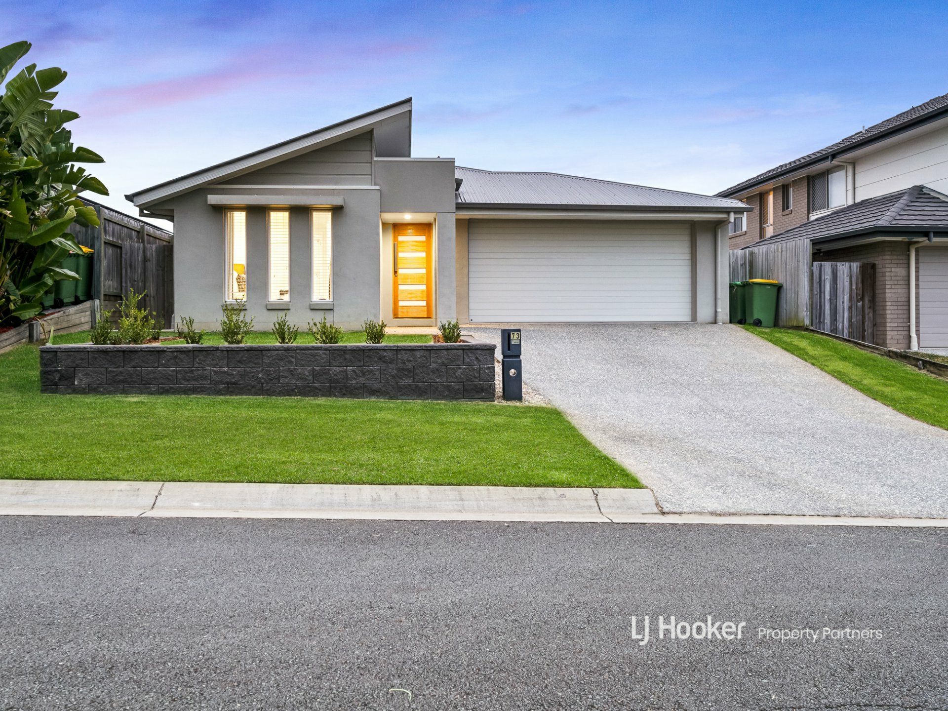 73 Brindabella Circuit, THORNLANDS
