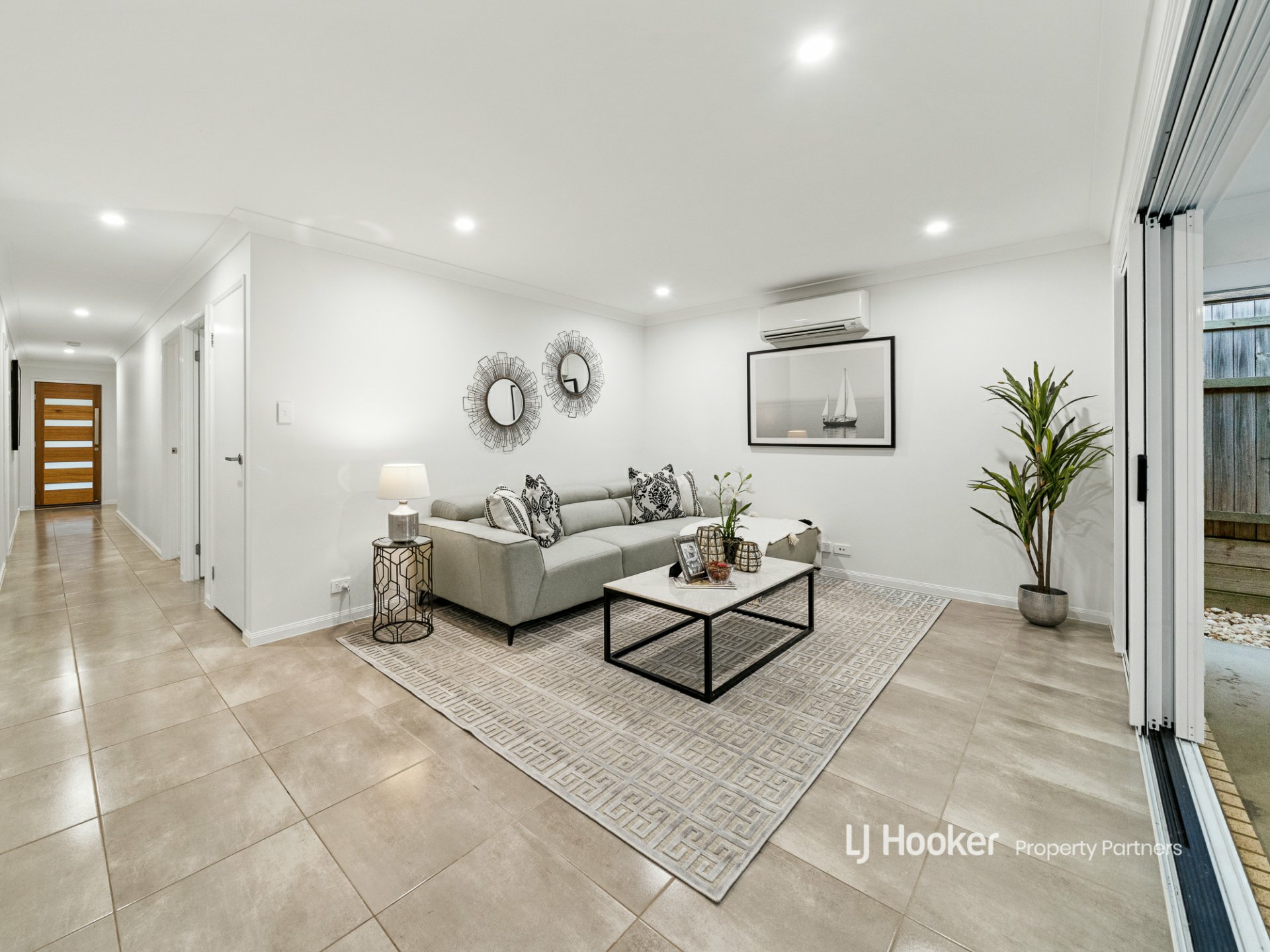 73 Brindabella Circuit, THORNLANDS