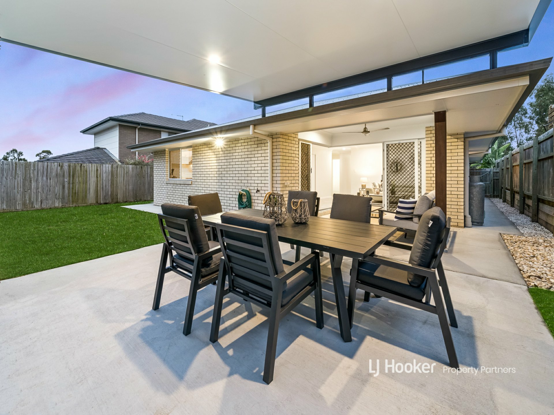 73 Brindabella Circuit, THORNLANDS