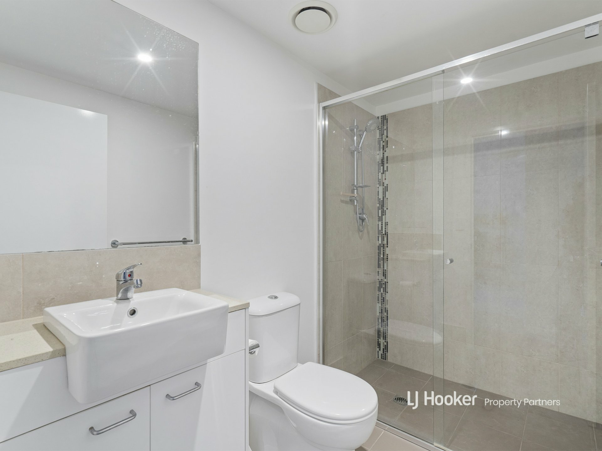 8/2242 Logan Road, UPPER MOUNT GRAVATT