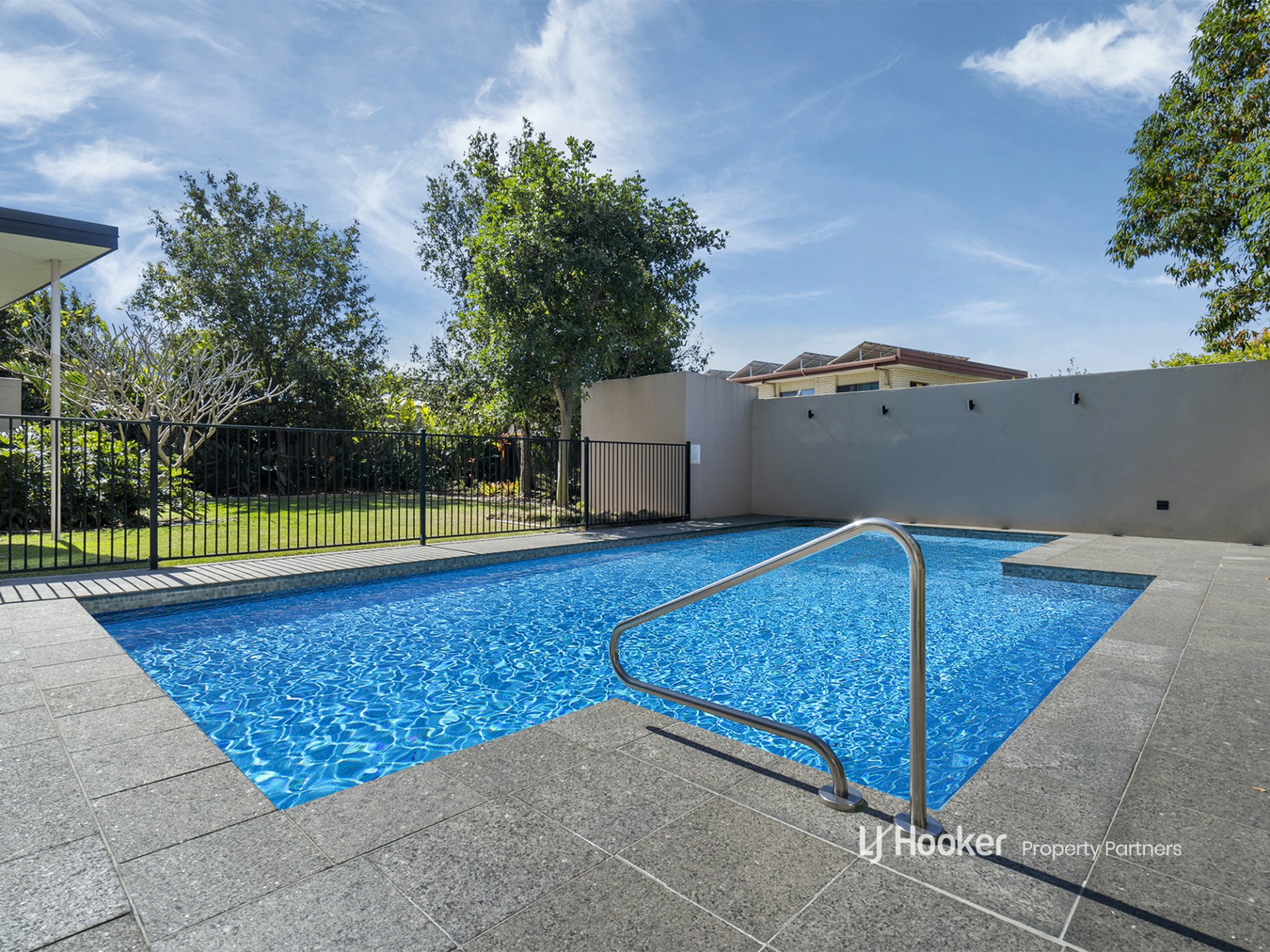 8/2242 Logan Road, UPPER MOUNT GRAVATT