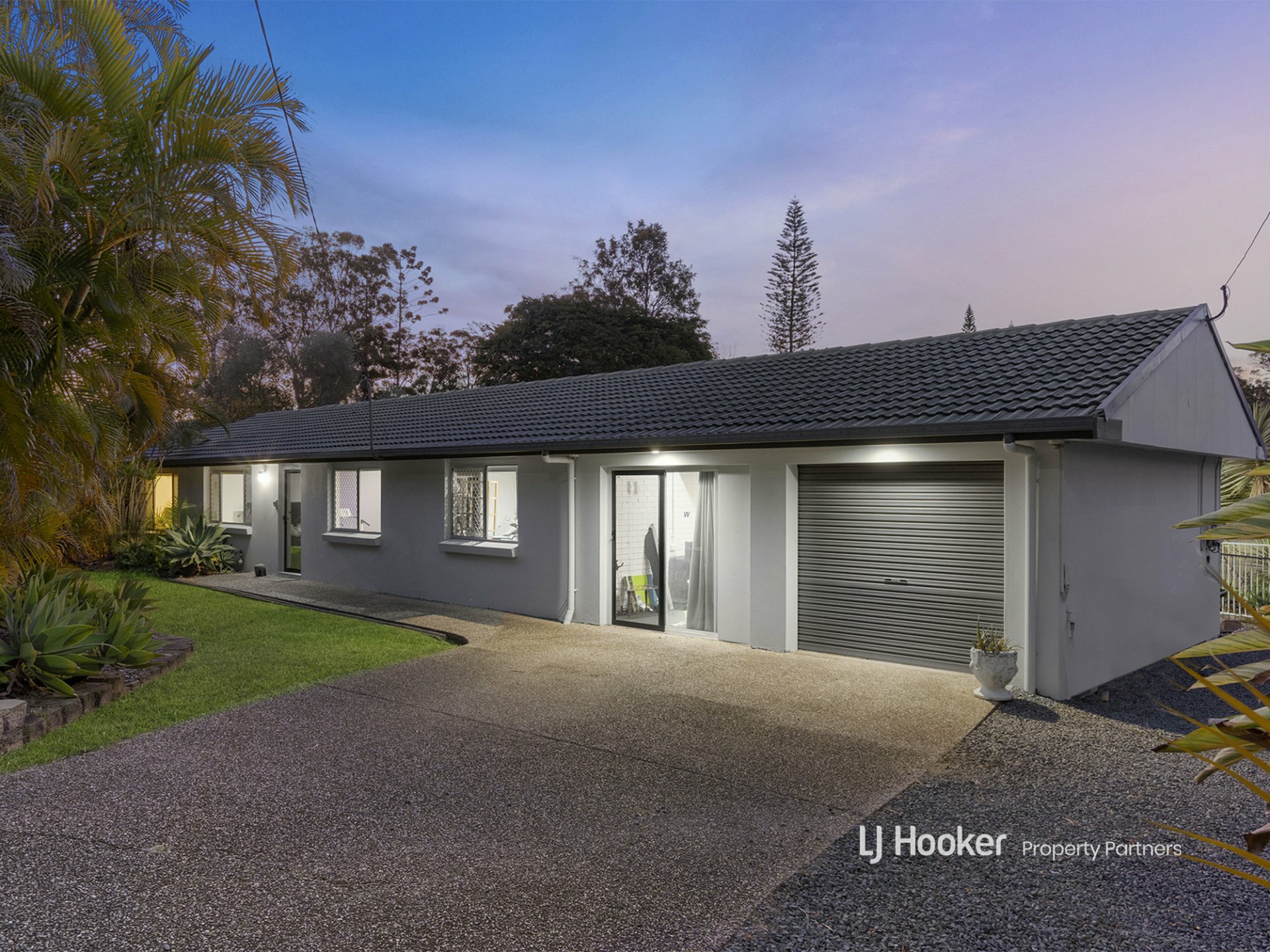 100 Dennis Road, SPRINGWOOD