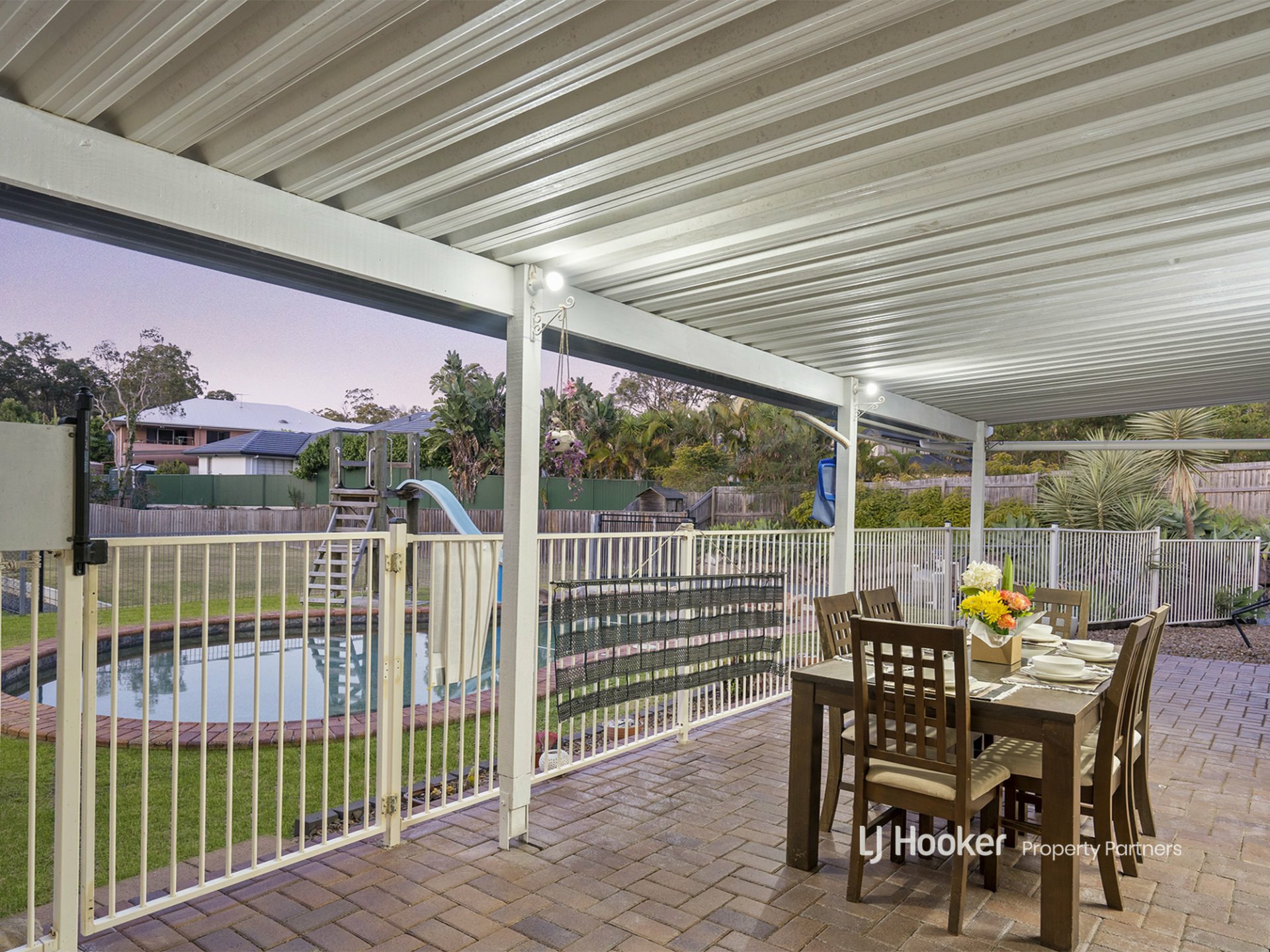 100 Dennis Road, SPRINGWOOD