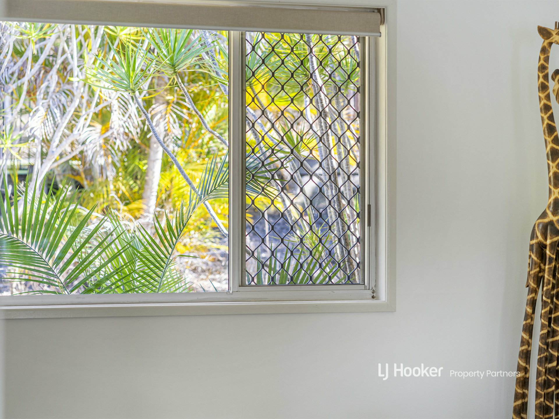 100 Dennis Road, SPRINGWOOD