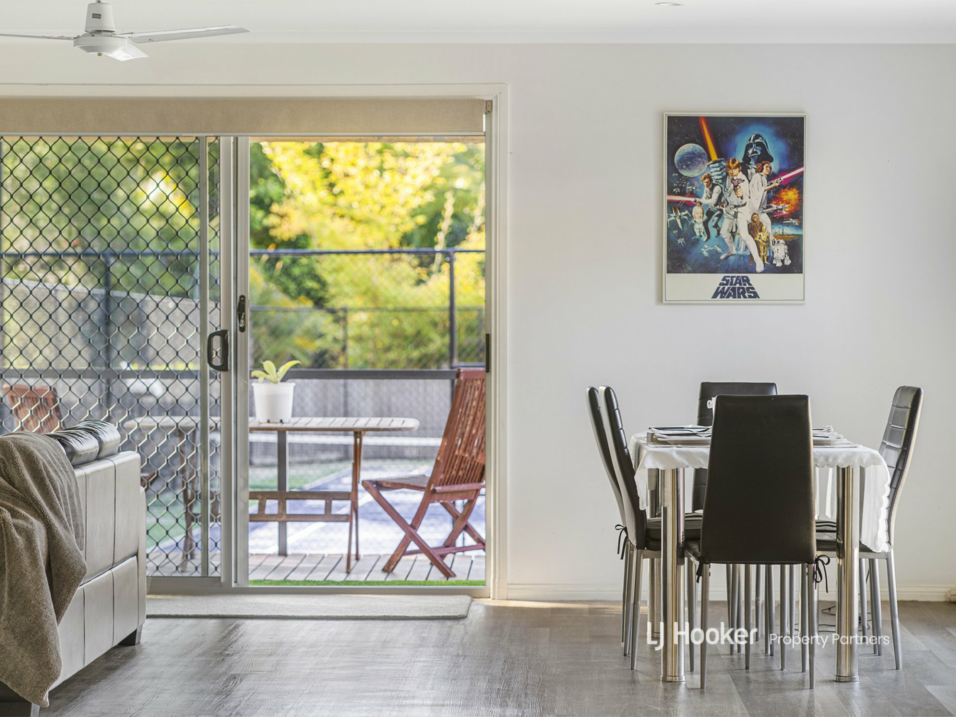 100 Dennis Road, SPRINGWOOD