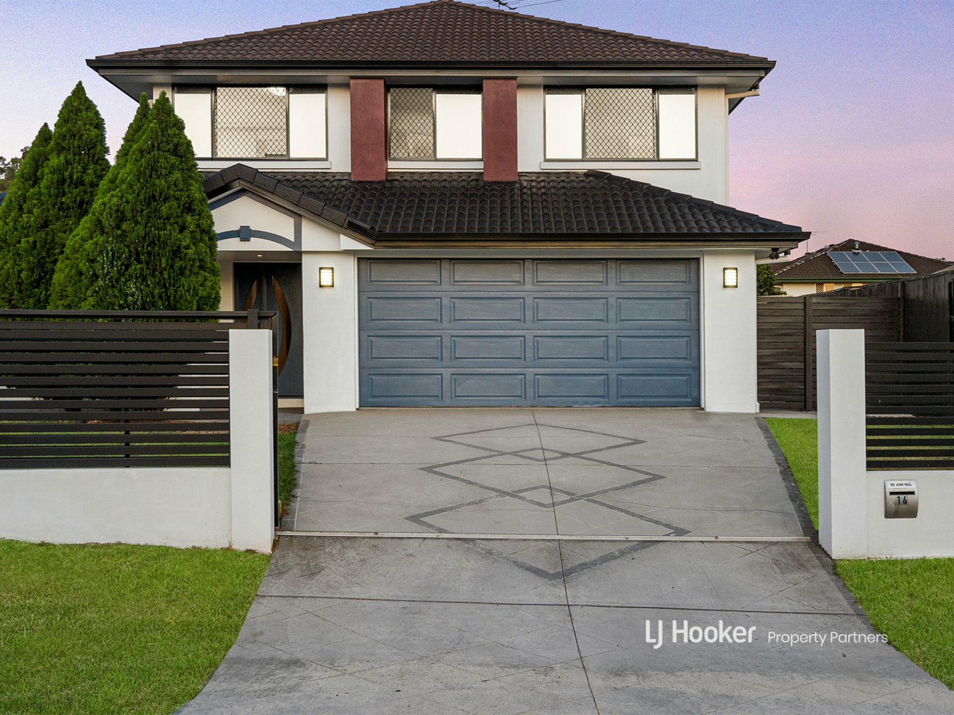 14 Trevi Close, EIGHT MILE PLAINS