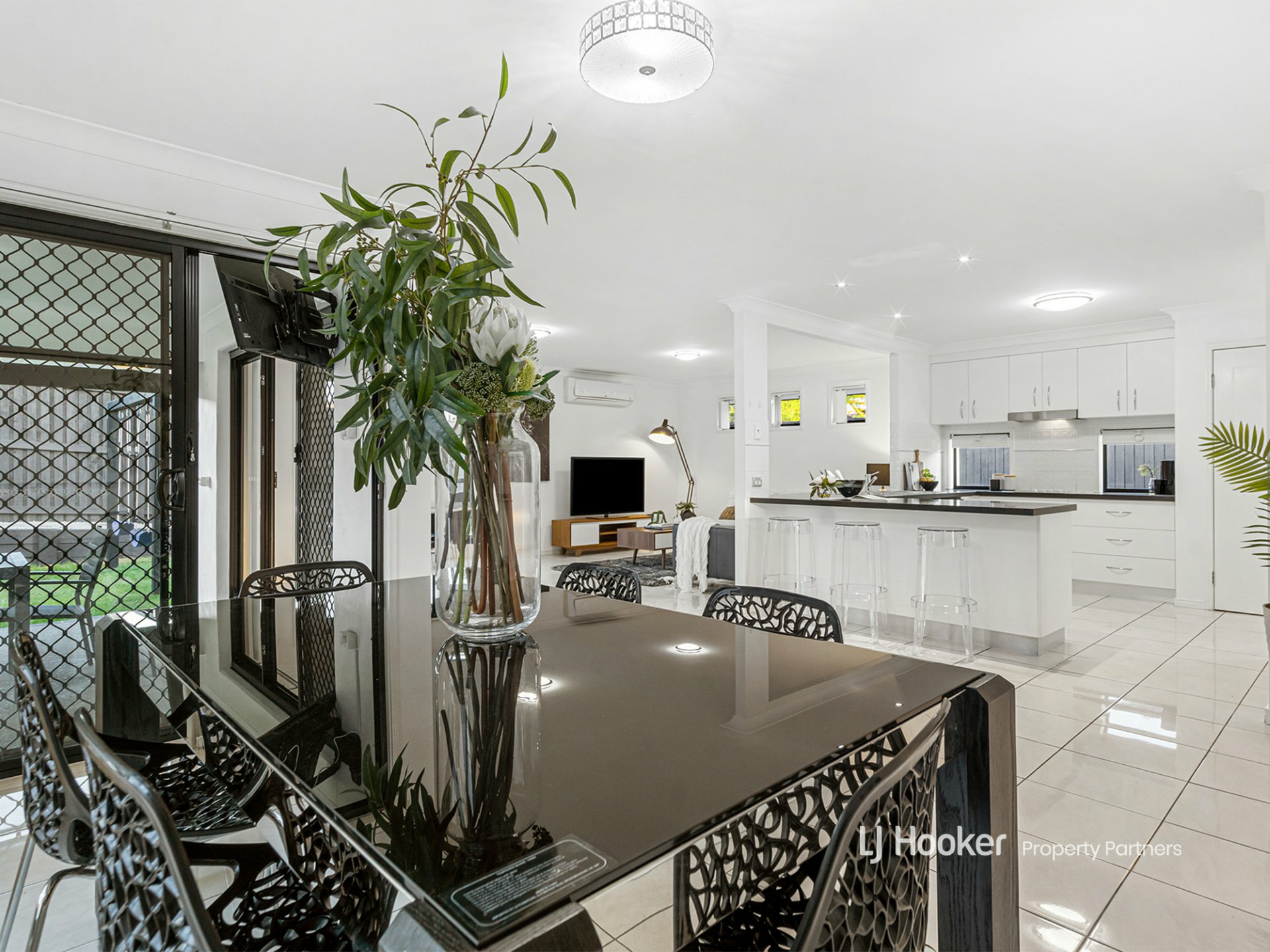 14 Trevi Close, EIGHT MILE PLAINS