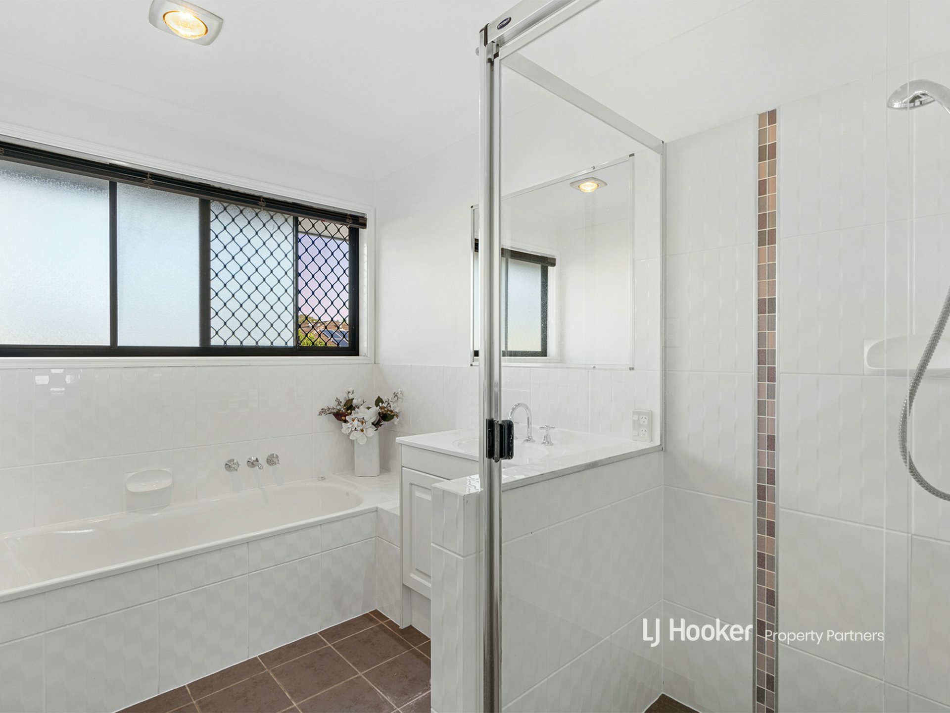 14 Trevi Close, EIGHT MILE PLAINS