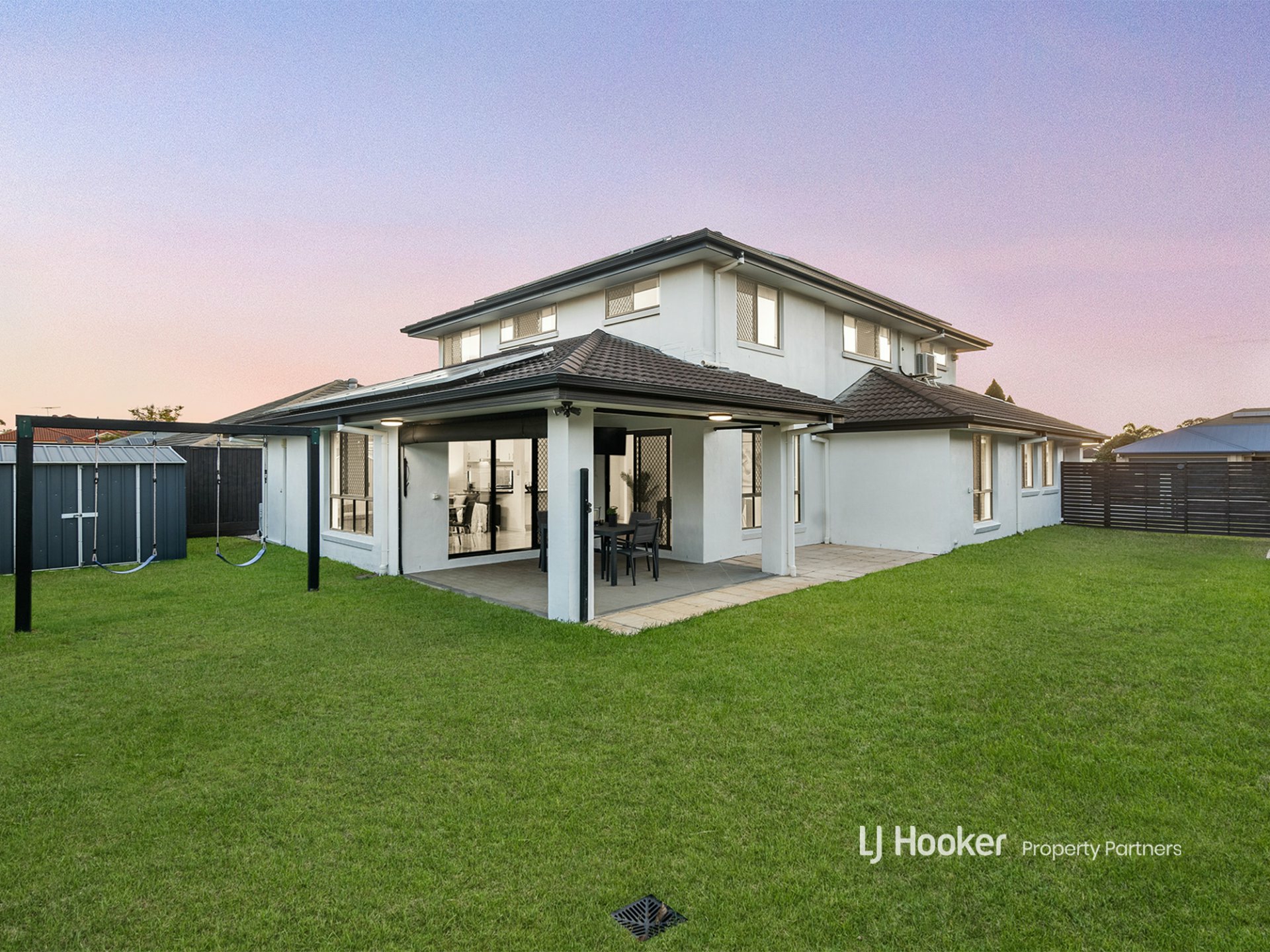 14 Trevi Close, EIGHT MILE PLAINS