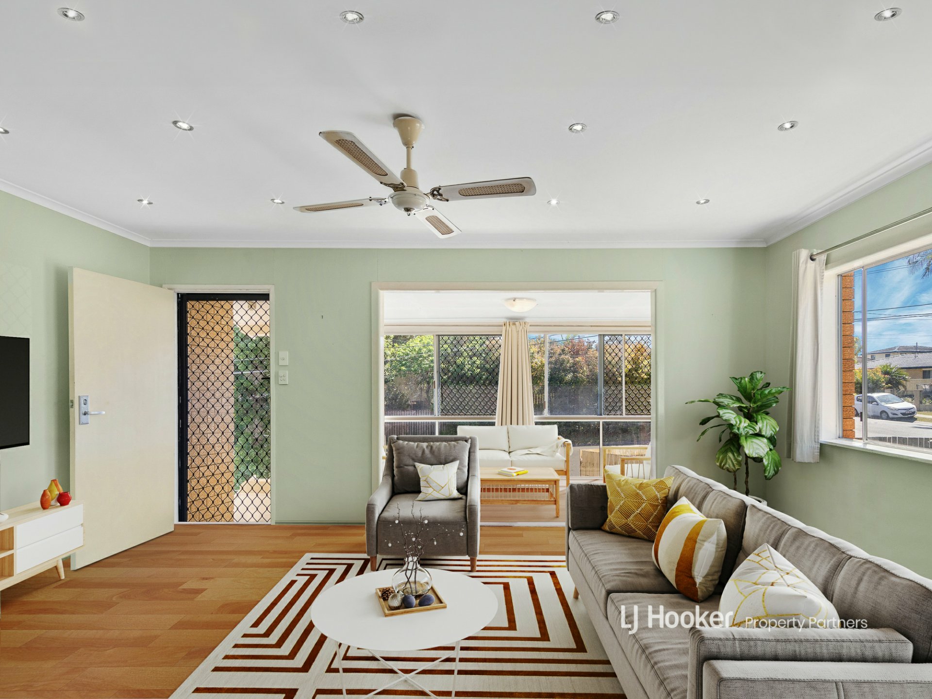 2 Leanne Street, ROCHEDALE SOUTH
