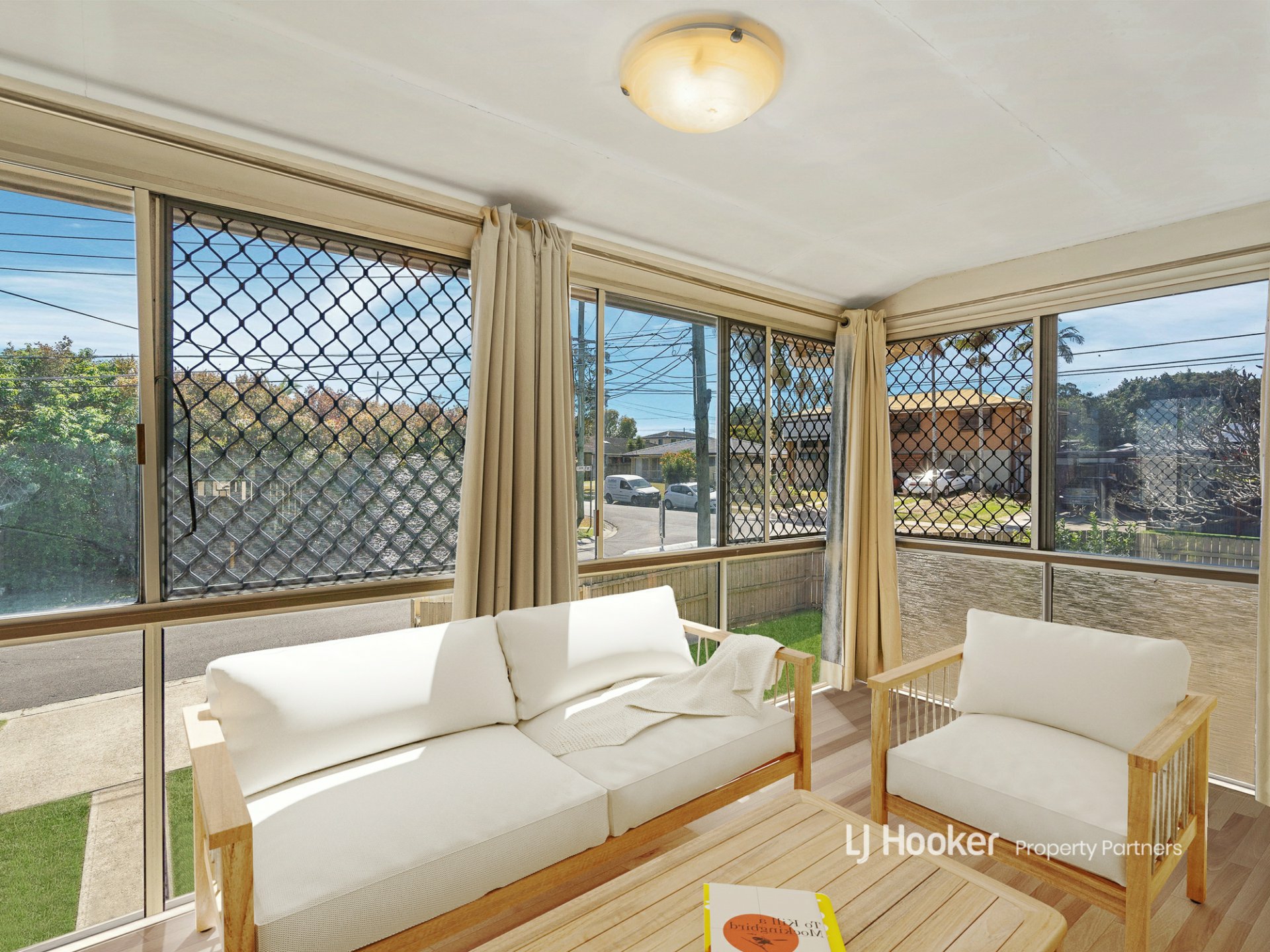 2 Leanne Street, ROCHEDALE SOUTH