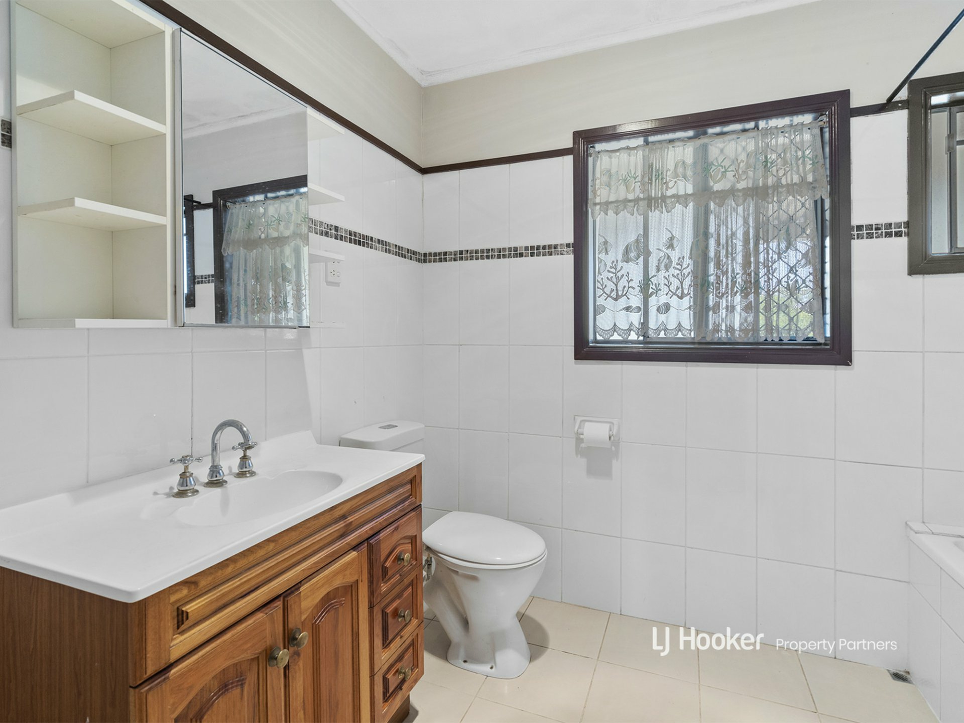 2 Leanne Street, ROCHEDALE SOUTH