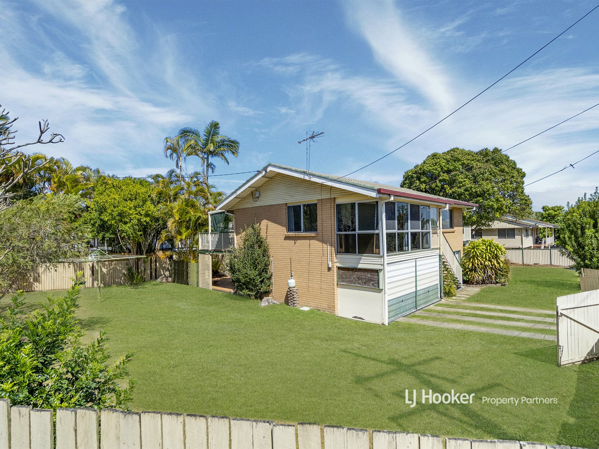 2 Leanne Street, ROCHEDALE SOUTH