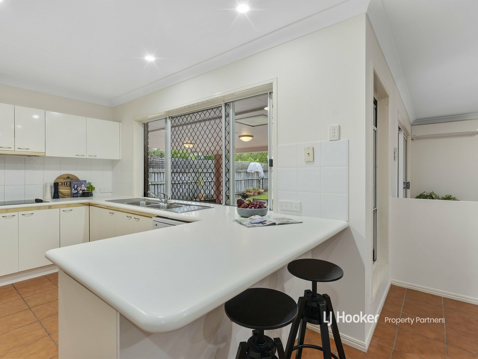 8 Forbes Place, EIGHT MILE PLAINS
