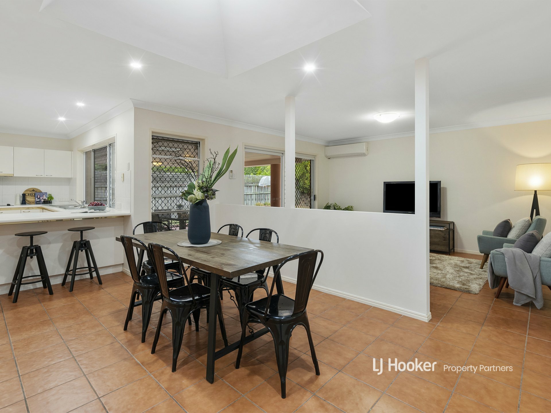 8 Forbes Place, EIGHT MILE PLAINS