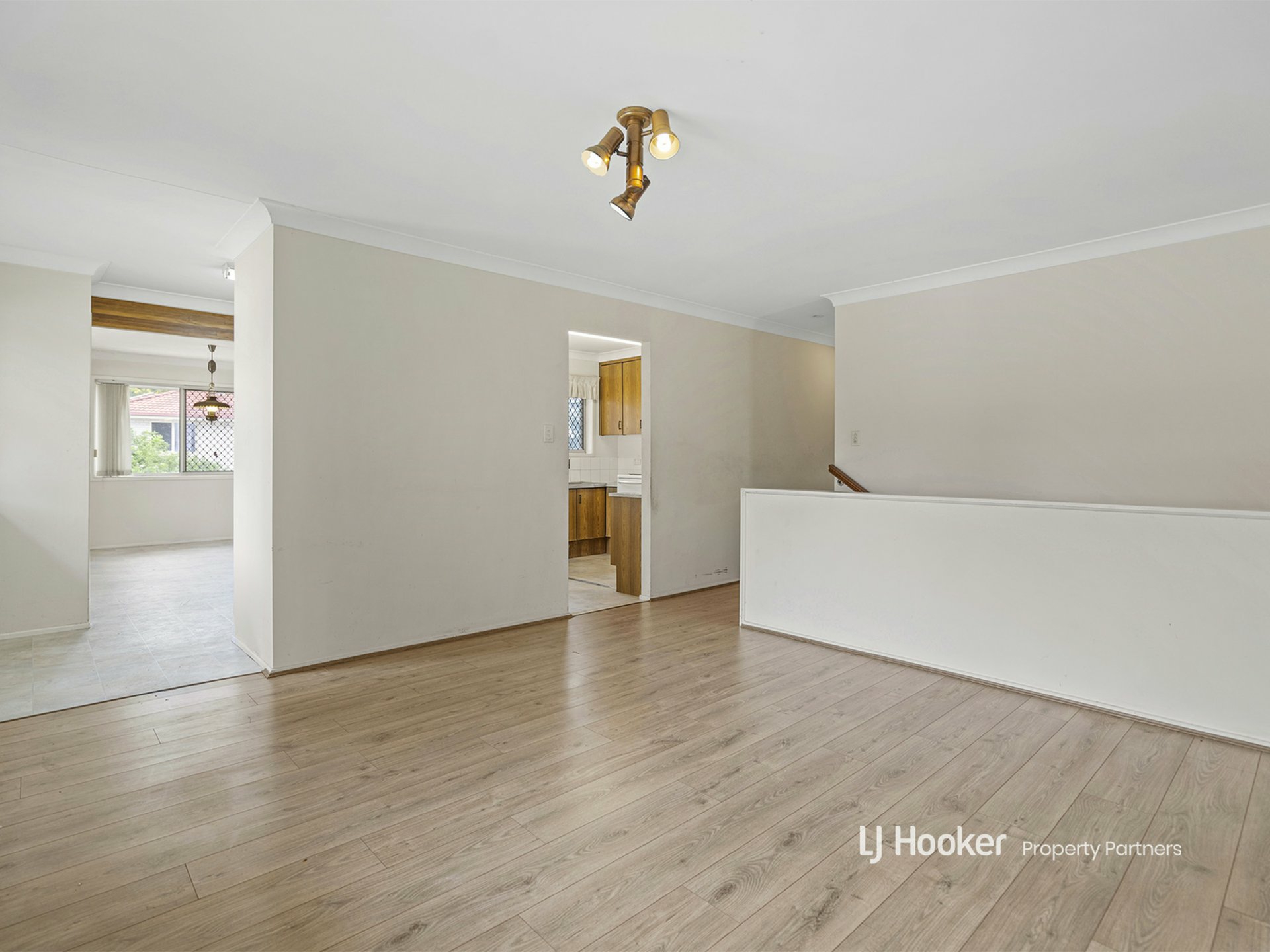 6 Manzill Street — photo 3 of 25