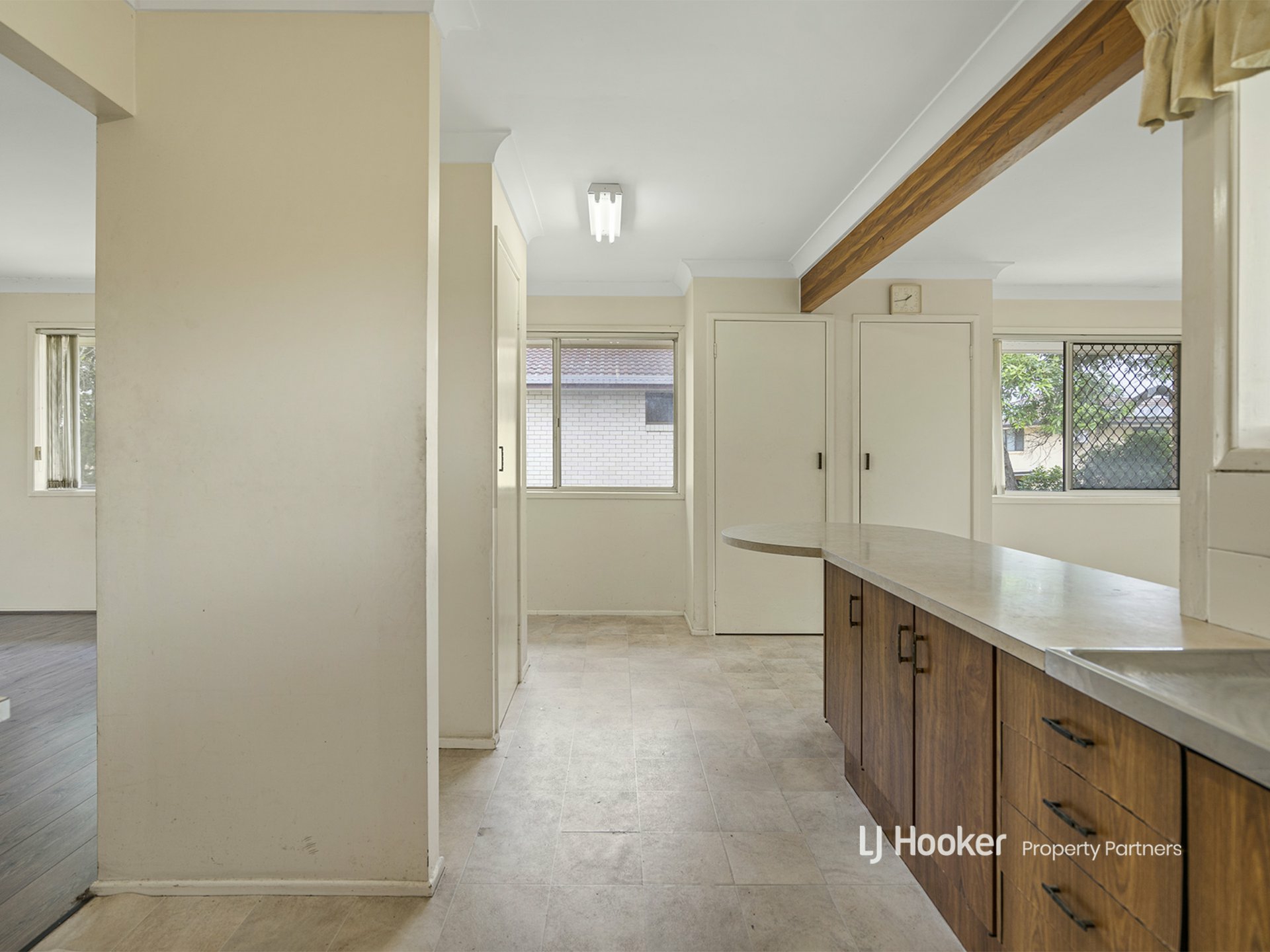 6 Manzill Street — photo 11 of 25