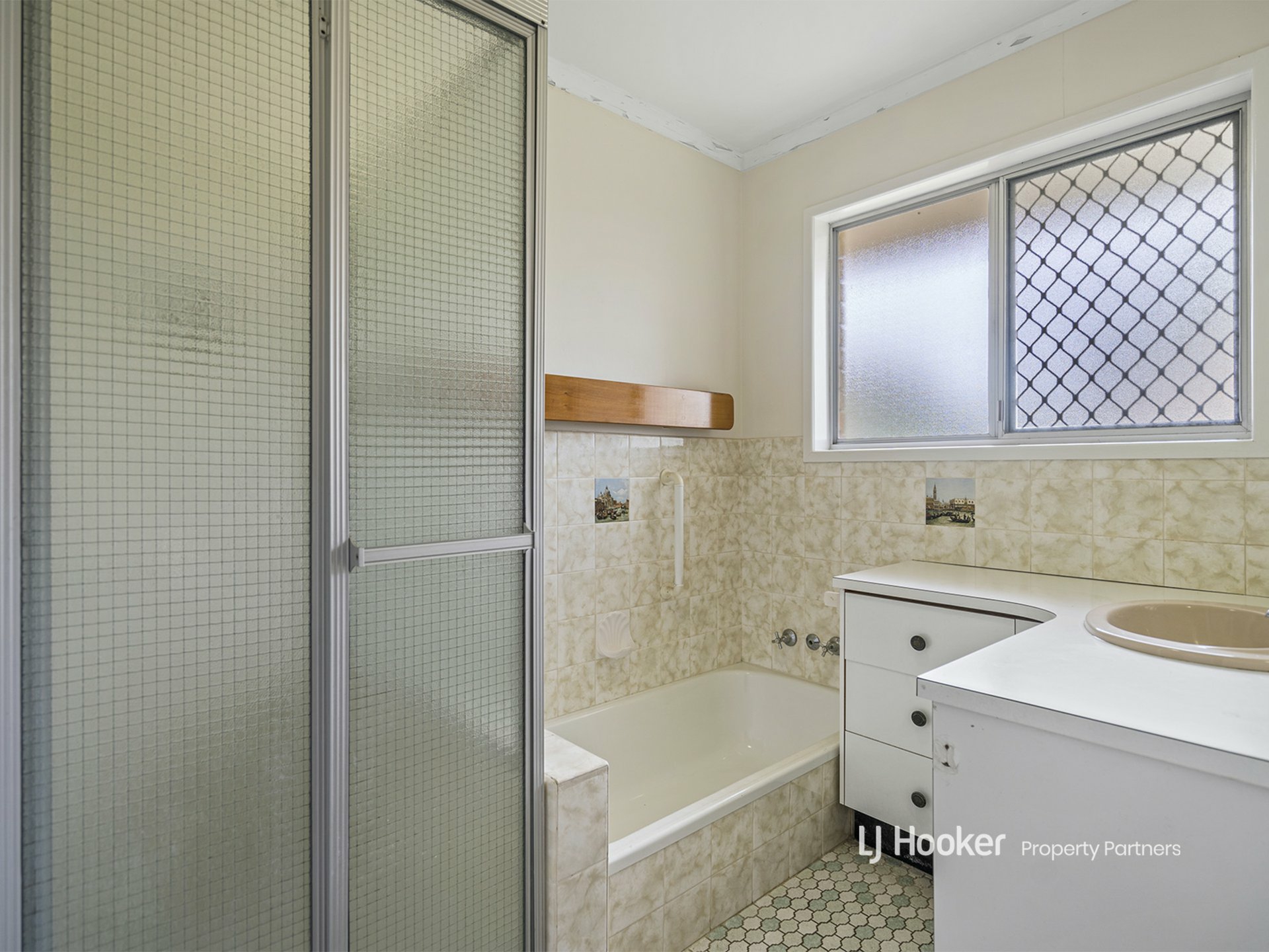6 Manzill Street — photo 12 of 25