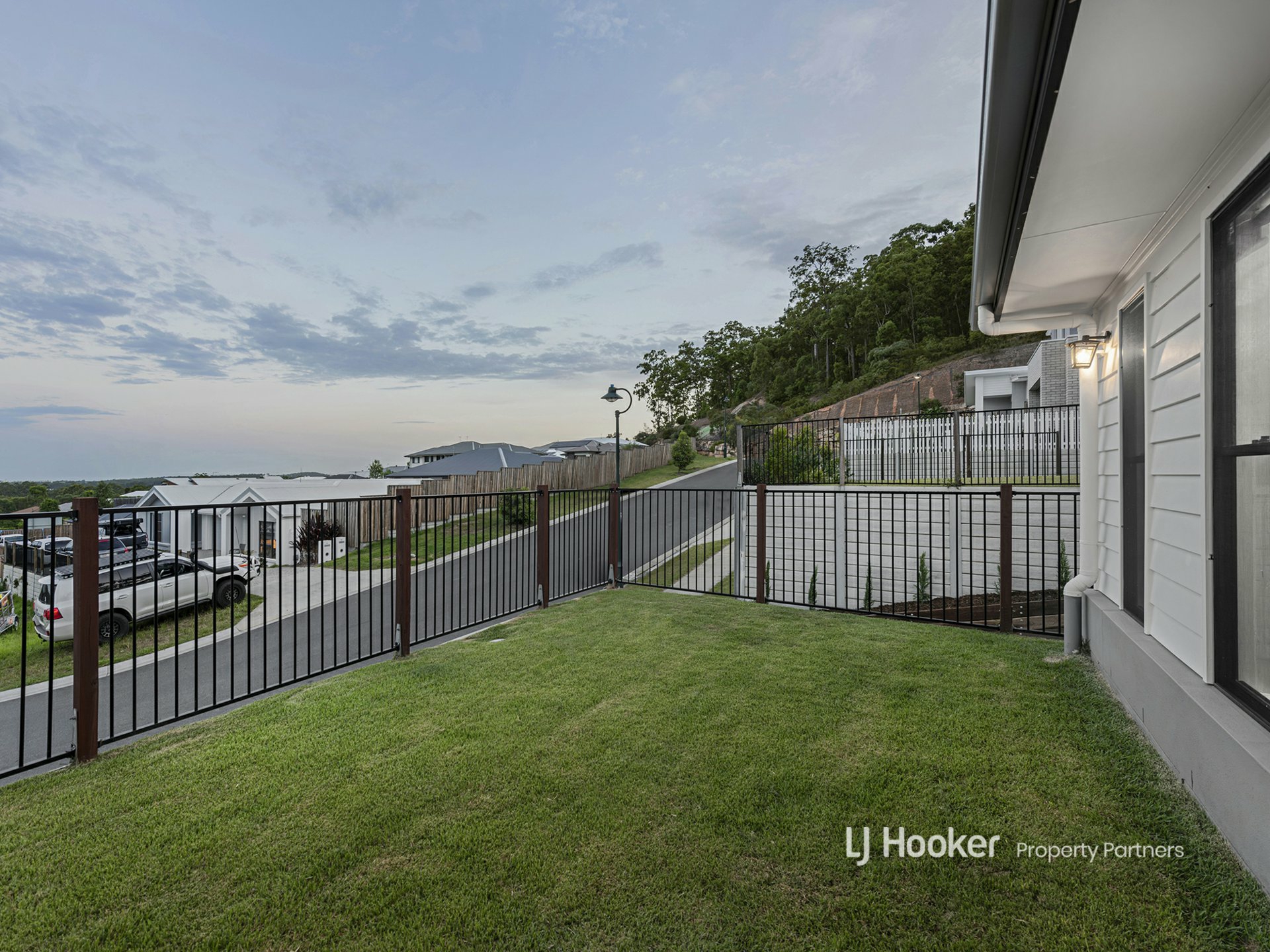 8 Mernick Court, BAHRS SCRUB